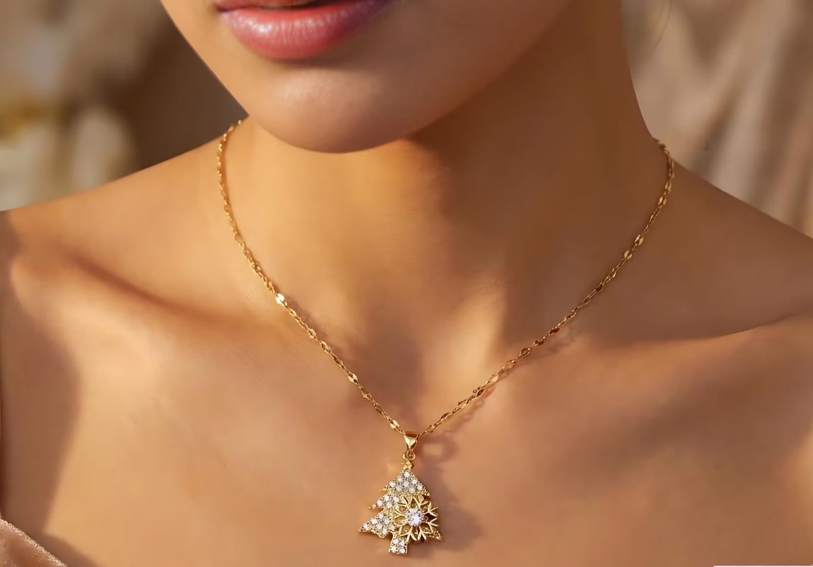 2 ct Round Cut Simulated Diamond Christmas Tree Pendant 14K Yellow Gold Plated