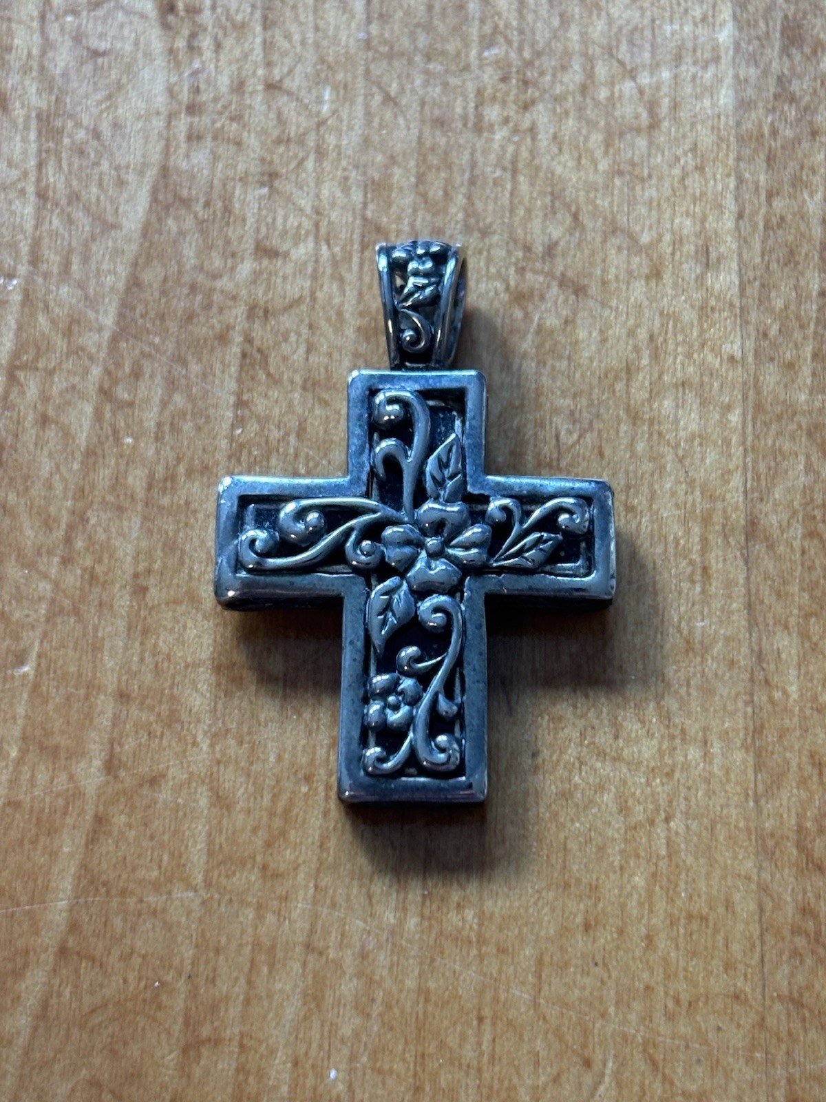Vintage Cross Pendant Filigree On One Side Abalone On Other Side