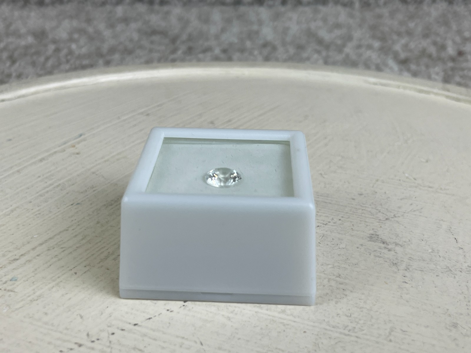 2.50 Carats Minimum 8MM Round Diamond Cut White YAG Faceted Loose Gemstone