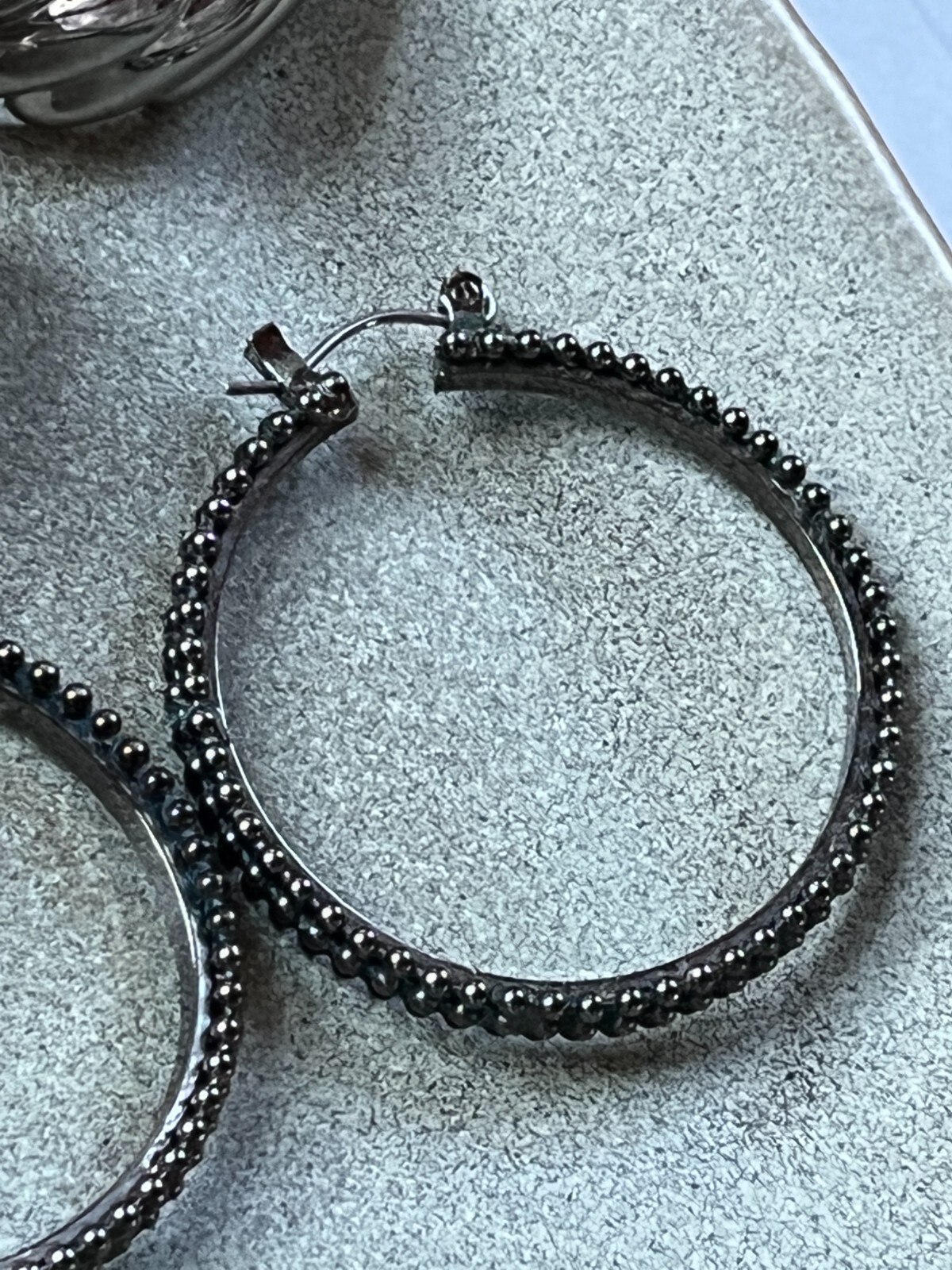 Lot of Large Oxidized Silvertone Tiny Bead & Ridged Tapered Silvertone HOOP Earr