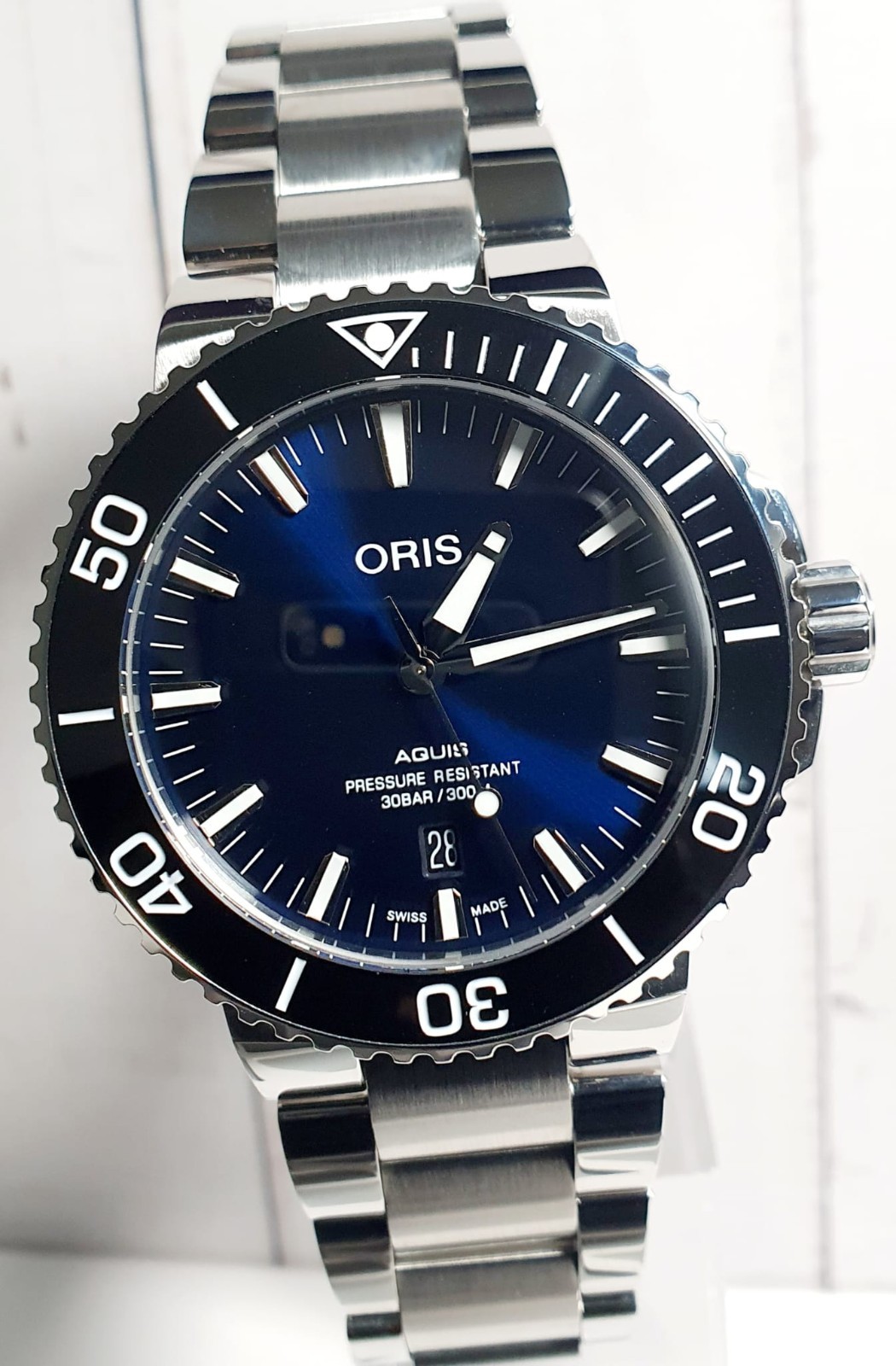 Oris Aquis Blue Dial Men’s Watch – 01 733 7730 4135 07 8 24 05PEB