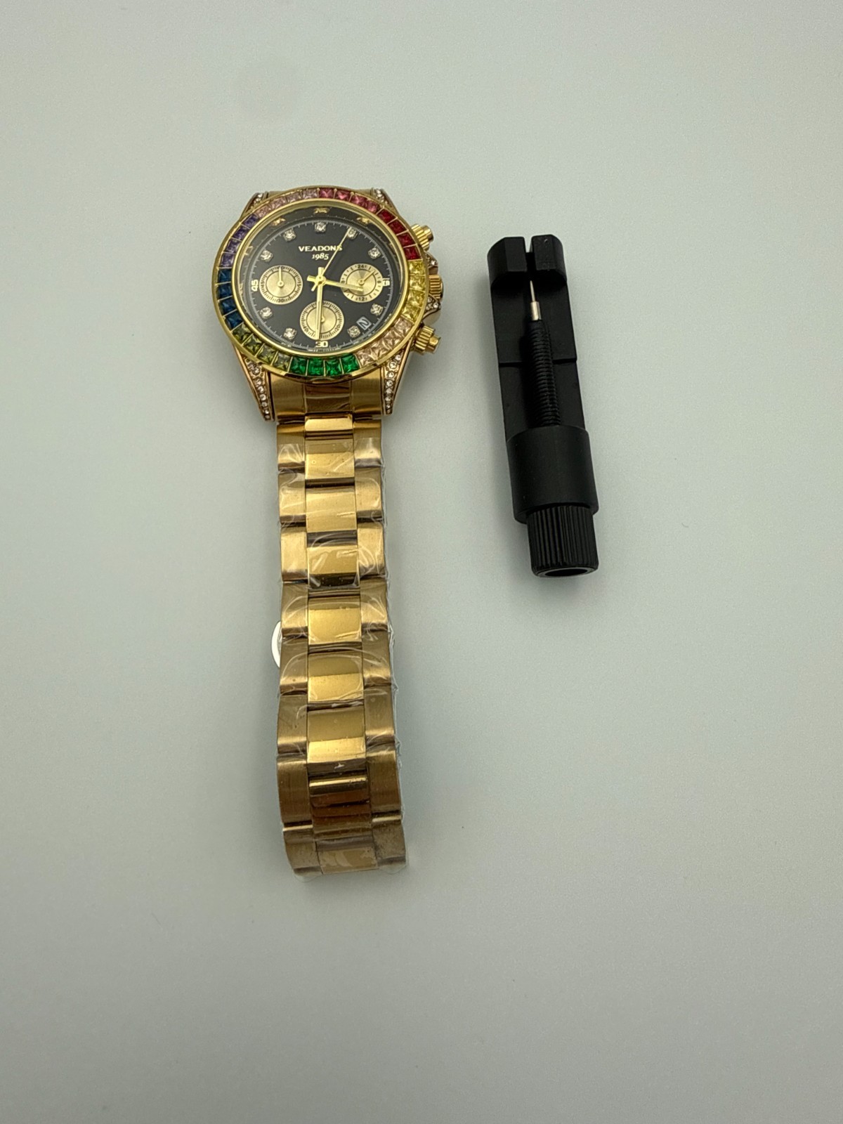 VEADONS 1985 Men’s Chronograph Watch – Gold Finish with Rainbow Crystal Bezel