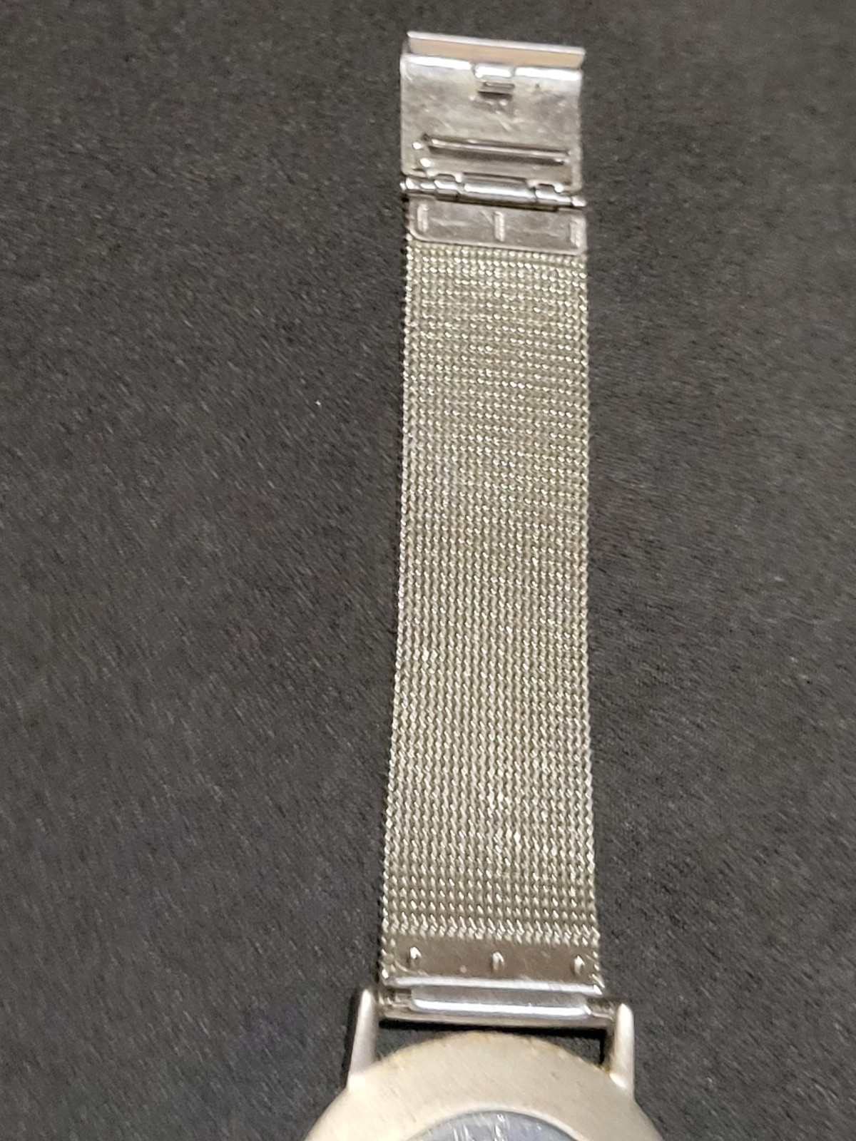 Skagen Steel 39LSSB Mens Watch Mesh Band Ultra Slim New Battery Working