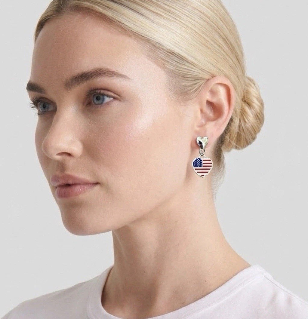 New Heart-Shaped American Flag Dangle Fashion Earrings for Women – US Seller
