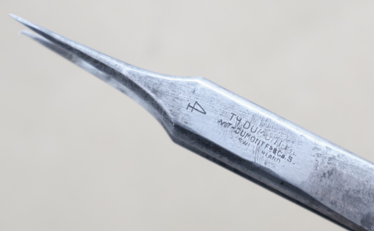 2 Pr. of Tweezers: Tanic No. 5/AT + duMont Fils No. 4 / Switzerland / MT Tools