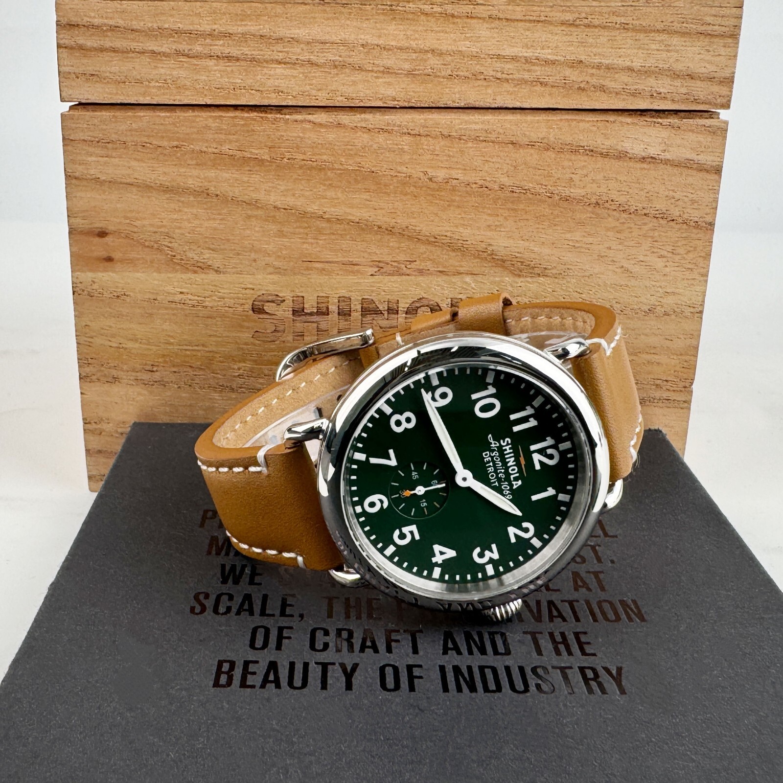 Shinola The Runwell Men’s 41mm with Tan Leather Strap Chronograph Quartz Watch