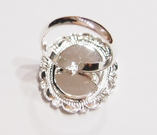 8 of 18x13mm Shiny Silver Adjustable Closed Loop Scalloped Ring Settings