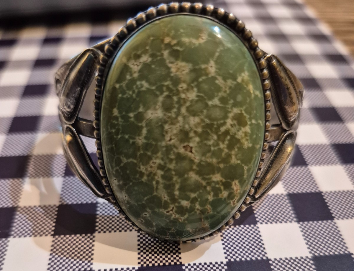 gorgeous large fred harvey era cuff green turquoise coin silver(?)?