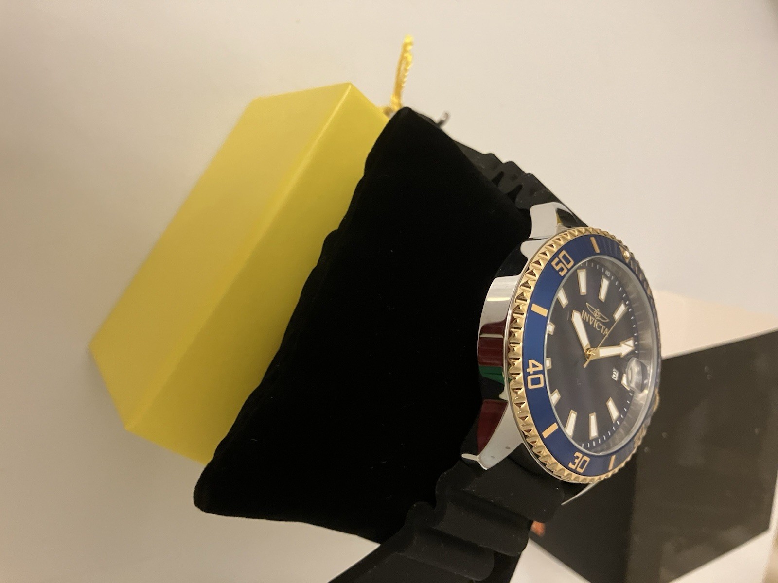 Invicta Pro Diver Silicone 46133, Men’s Quartz Watch 45mm,NIB,TMI VJ42 Movement!