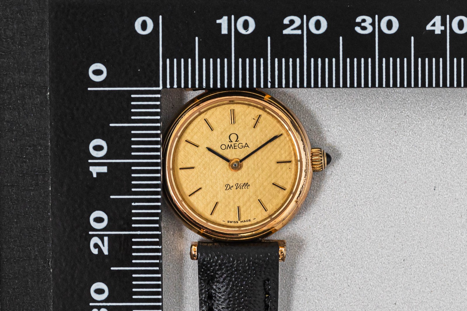 *Vintage 1979* OMEGA De Ville Cal.625 Manual Winding Gold Swiss Made 22mm Womens
