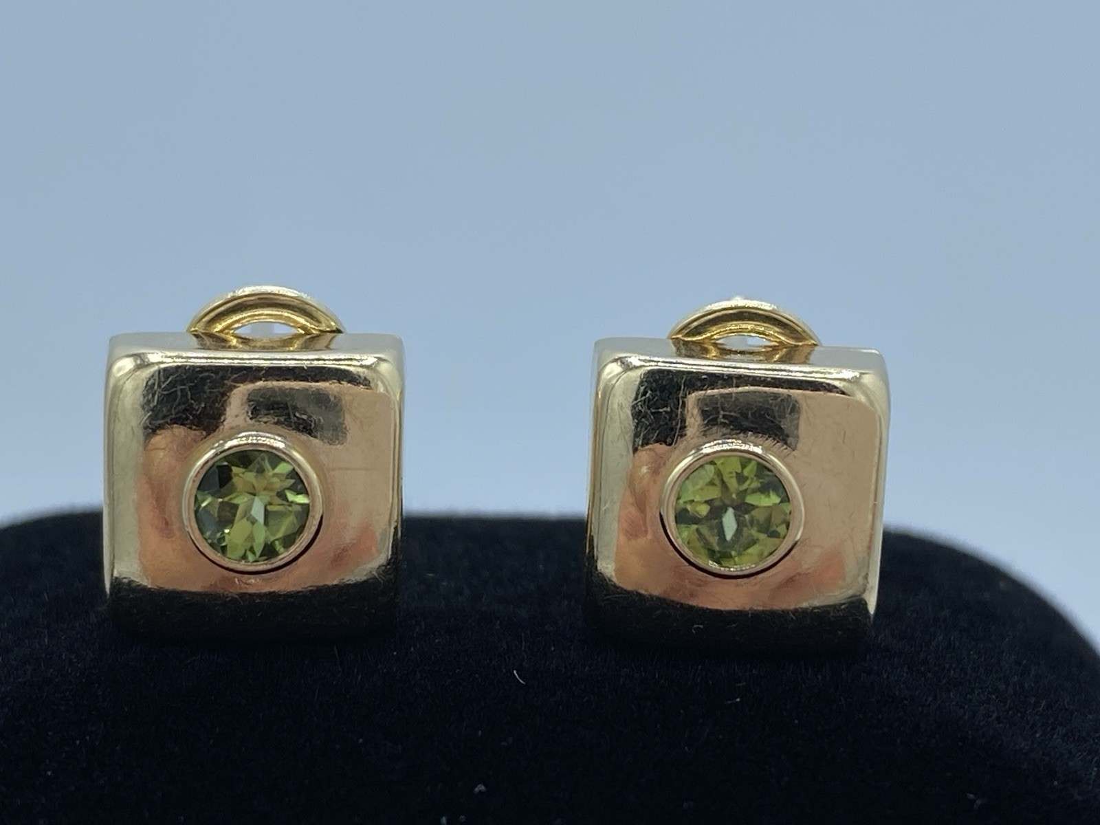 14K Yellow Gold Peridot Modernist Square Earrings 2.4 Grams