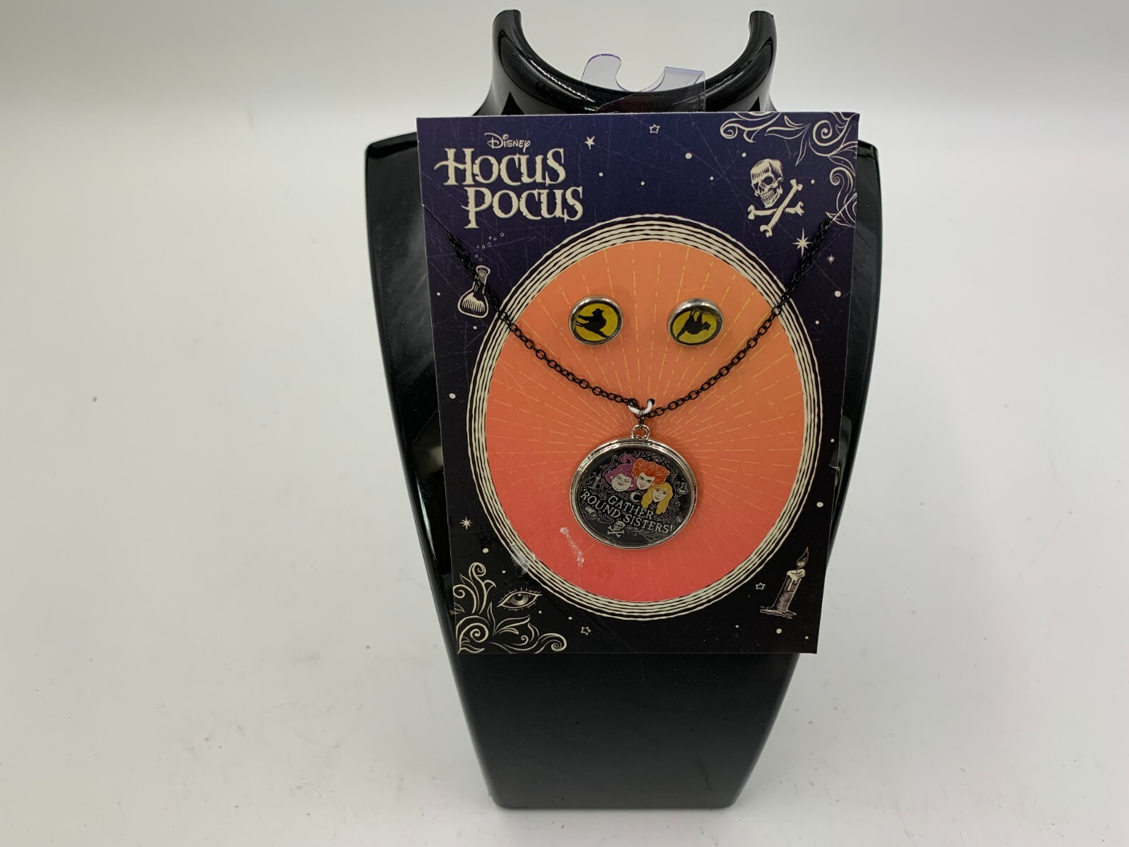 Disney Metal 9in Hocus Pocus Necklace & Earrings Set JEWERLY028
