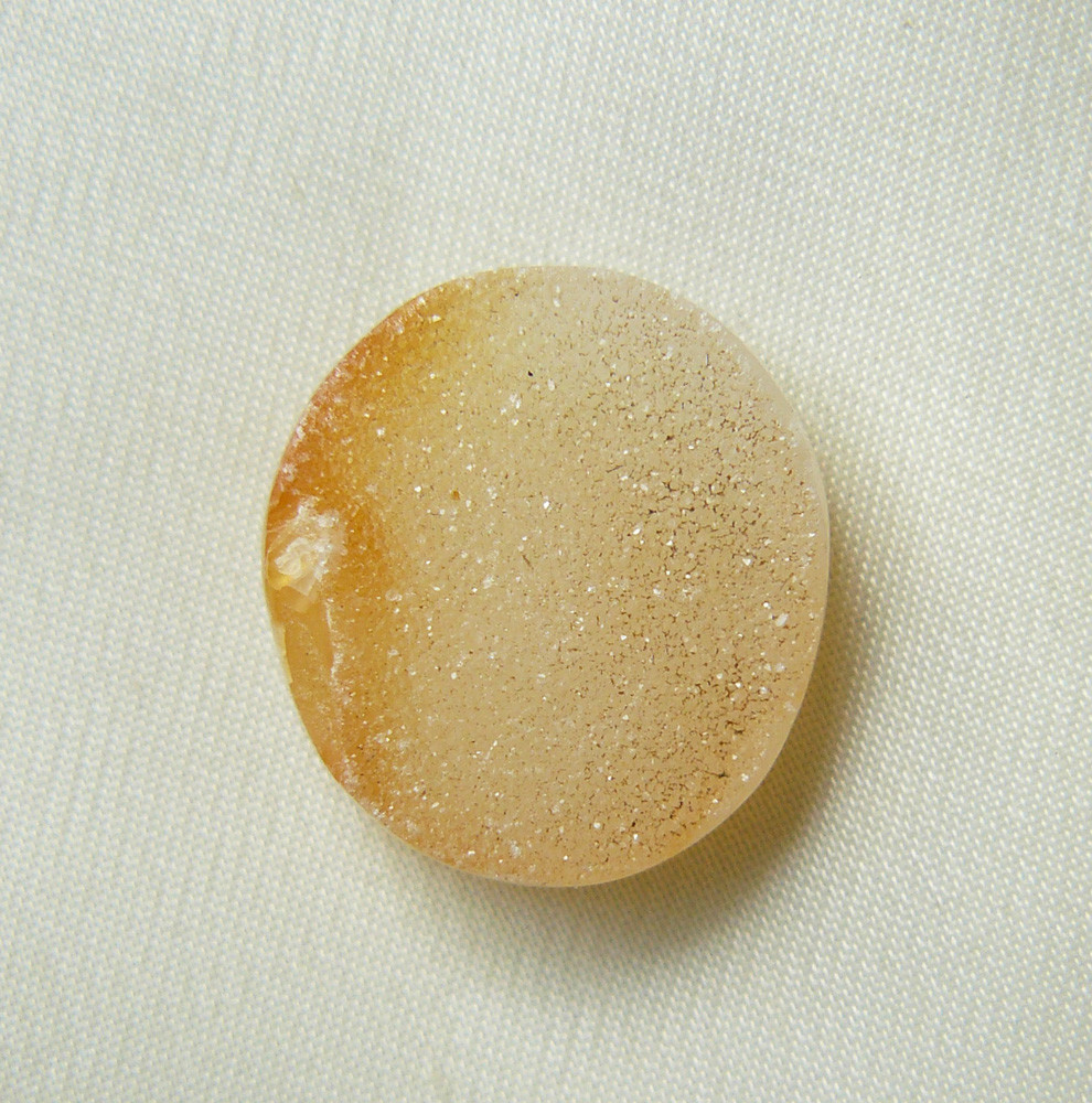 Druzy Quartz Agate Oval Cabochon White with hint of Gold on one edge 13cts.