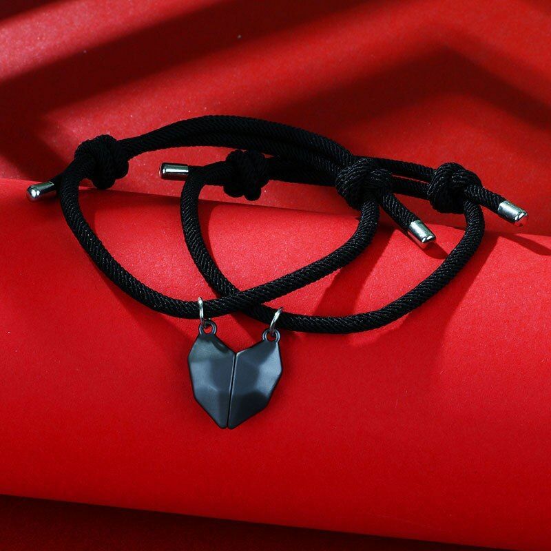 2 Pcs Magnetic Lover Couple Bracelet Heart Pendant Bracelets Fashion Jewelry NEW