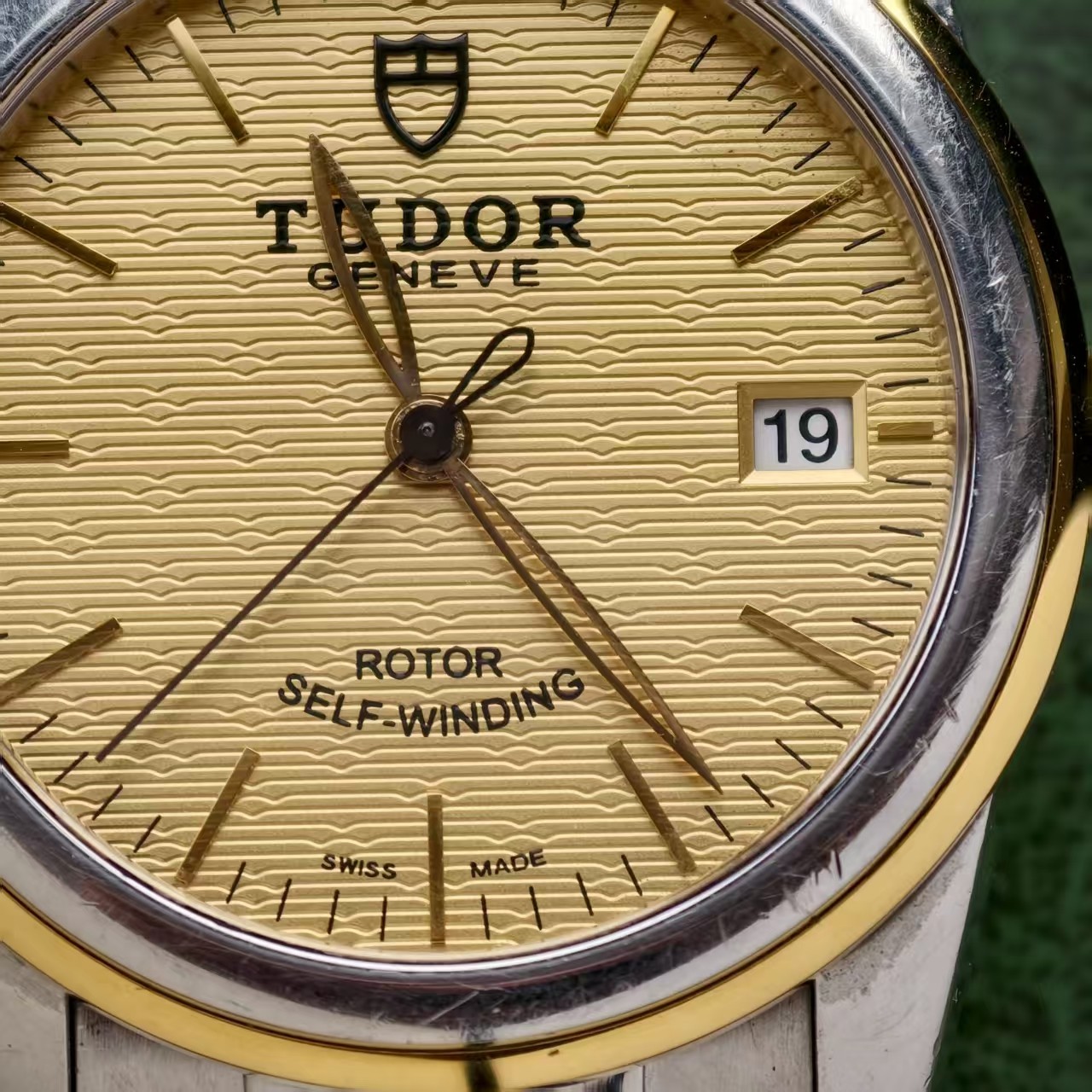 Tudor Linen Champagne Dial Glamour 55003 Men’s Watch Automatic 36mm Date