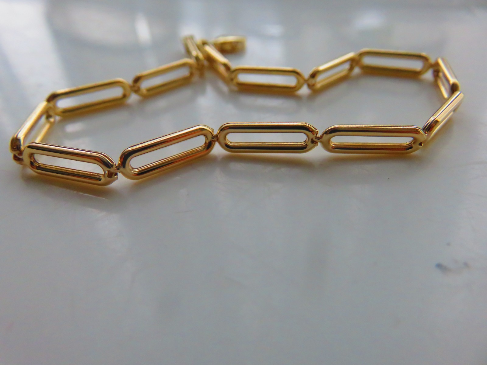 Gold Bracelet 9 Carat Yellow Gold Interlocking Links Straight