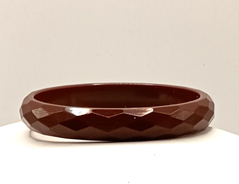 Vintage Bakelite Bracelet Chocolate Brown Size 8 Faceted Diamond Pentagon 1/2″ W