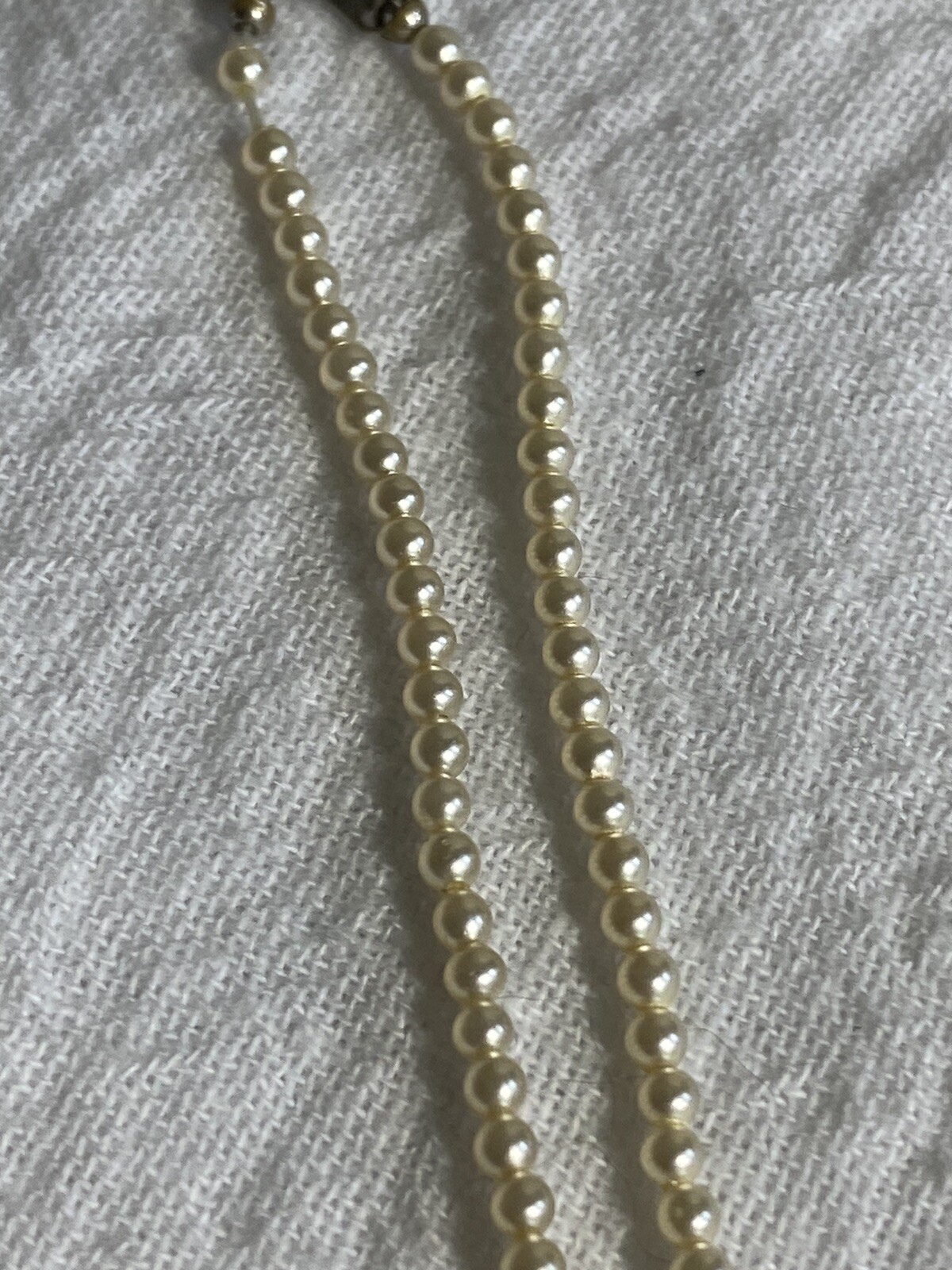 Vintage Graduating Faux Pearl Necklace Silver Tone Rhinestone Push Lock Closure