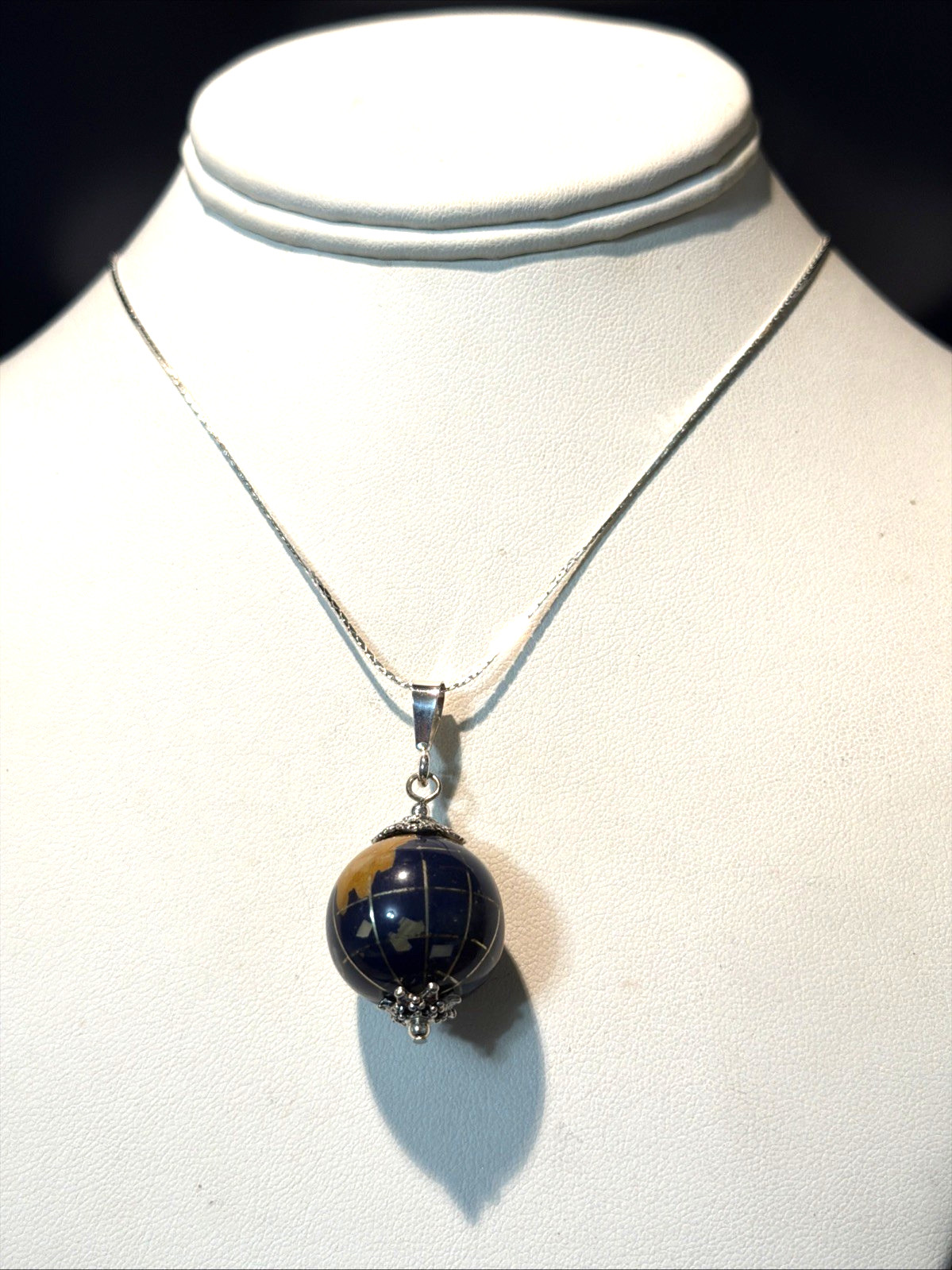 *NEW ITEM-LG. VTG. 20MM LAPIS GEMSTONE INTARSIA WORLD GLOBE NECKLACE .925 SILVER