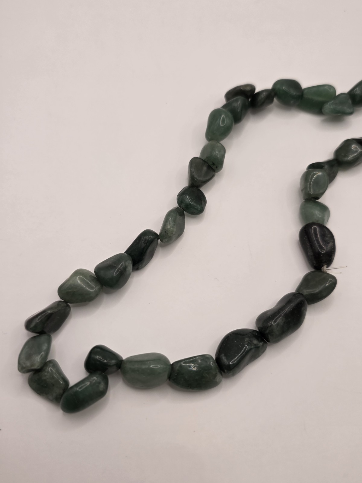 Green Jadeite Womans Necklace 16.5inch Long Vintage