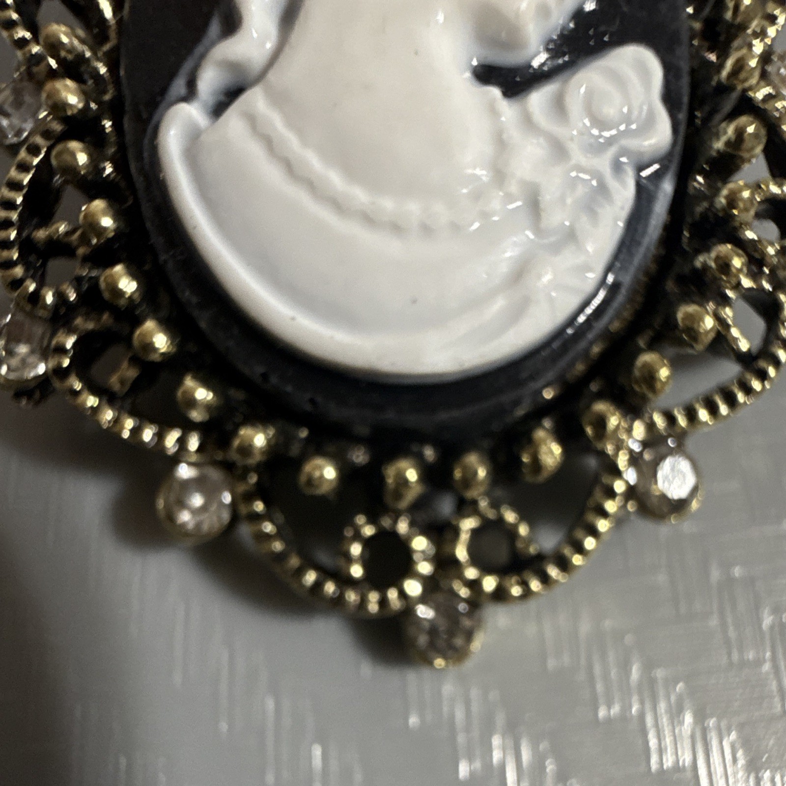Faux Oval Cameo Portrait Brooch Pin Gold Tone Black/White w Rhinestones