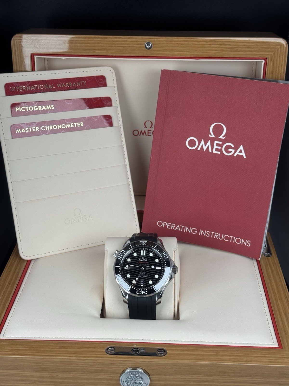 OMEGA Seamaster Diver 300M 210.32.42.20.01.001 Black Wave Dial Box And Papers