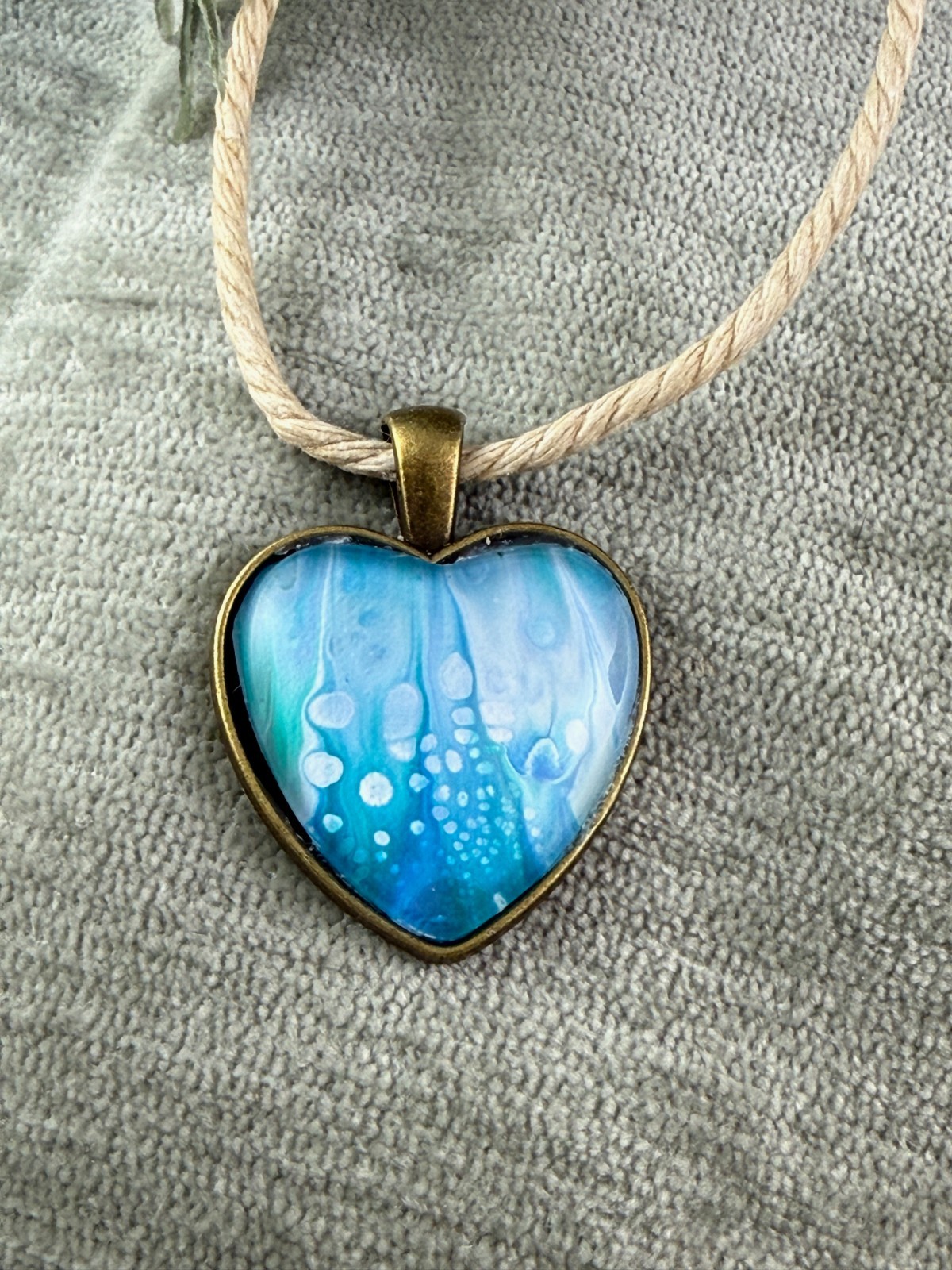 Heart Pendant by Kaylectible Designs