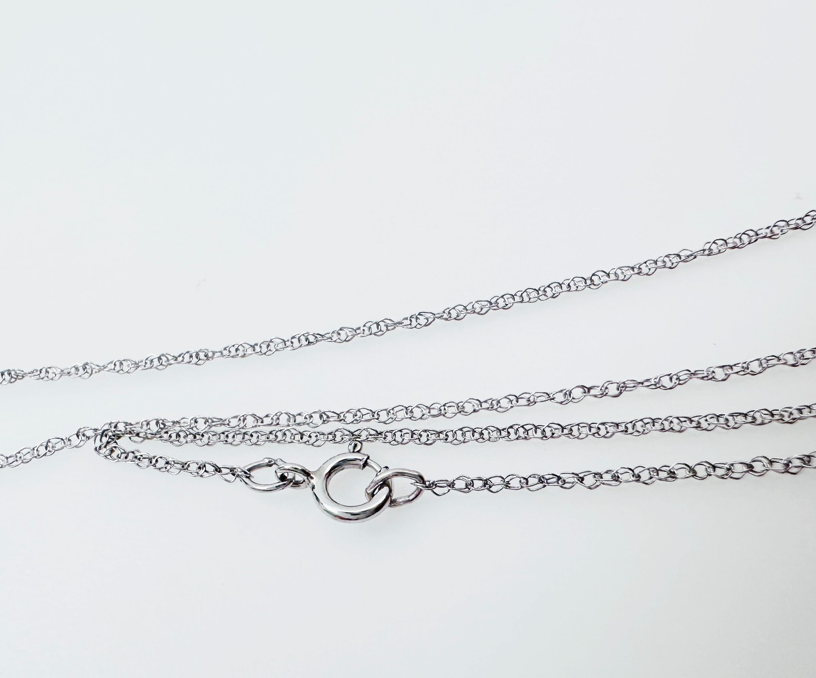 Solid 10K White Gold Thin Prince of Wales Link Chain Necklace, .8mm, 20 1/8″