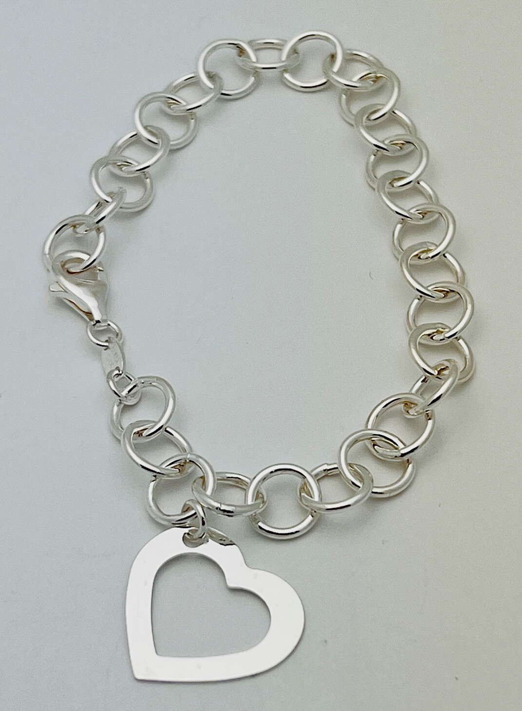 925 Sterling Silver 5.4 Gram Circle Link Heart Charm Bracelet 6”-8”