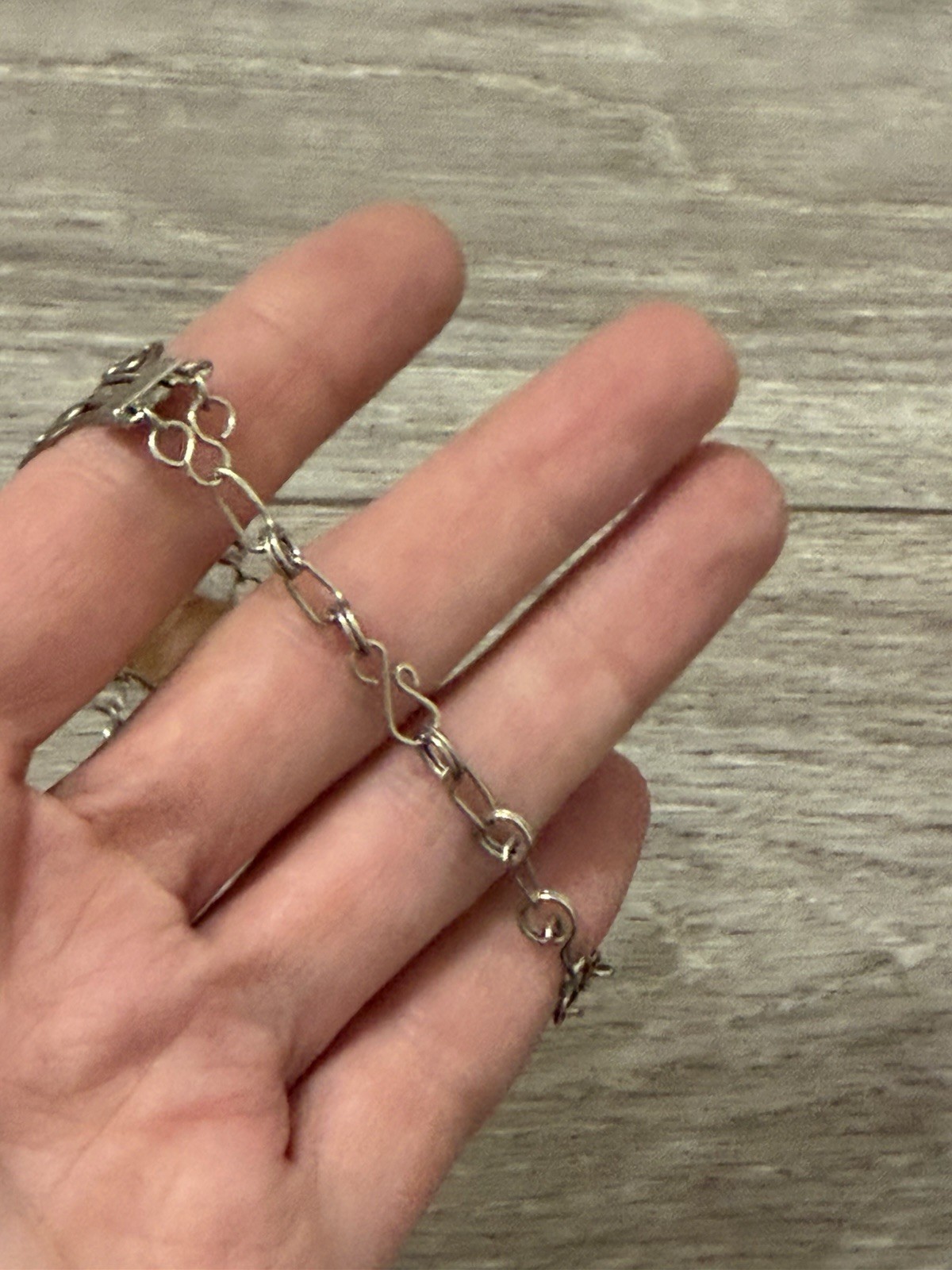 Silver Tone Wire Wrap Cable Chain Bracelet Round Brown & White Stone, 7in