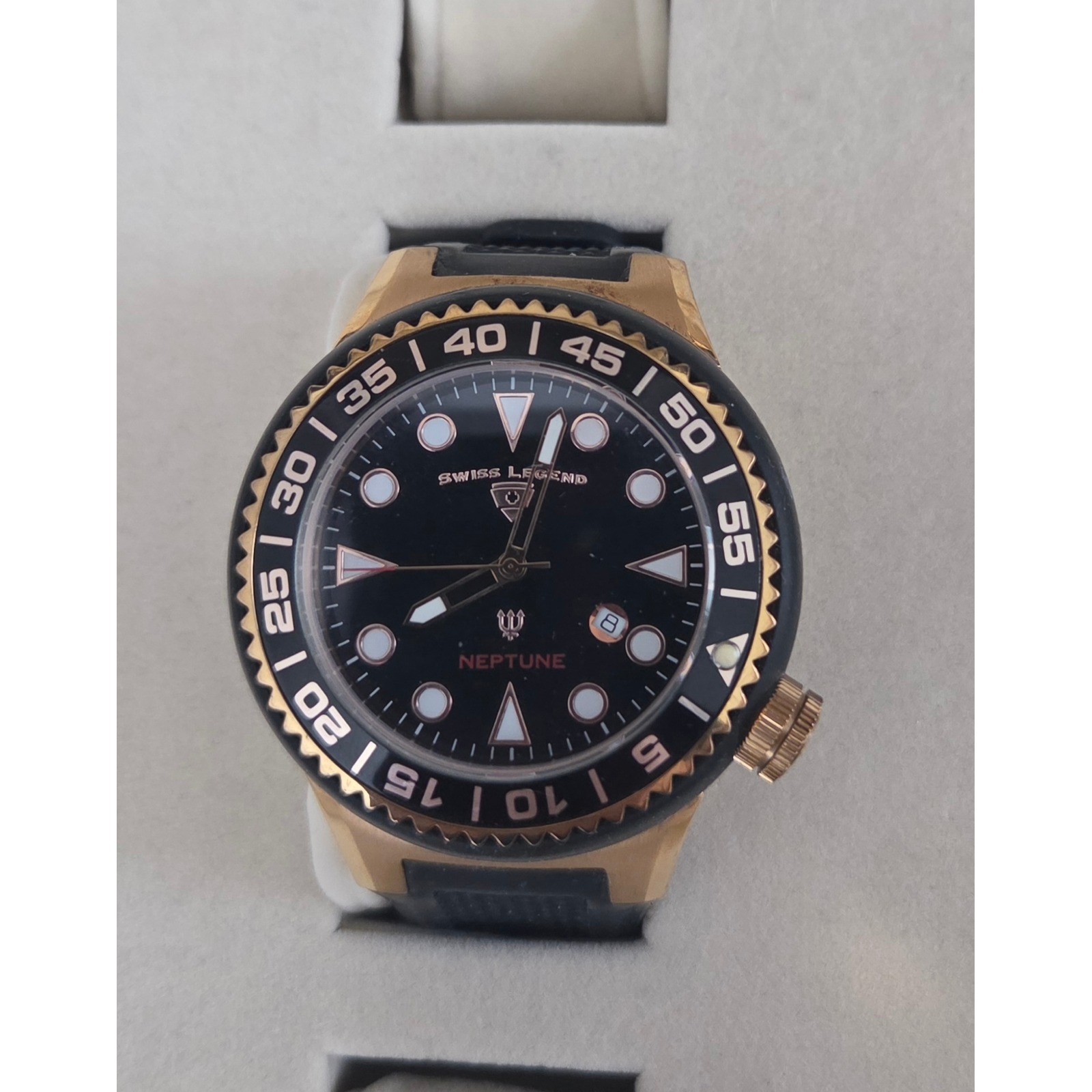 Swiss Legend Neptune 52mm Men’s Watch Black Yellow Gold Silicone WORKING