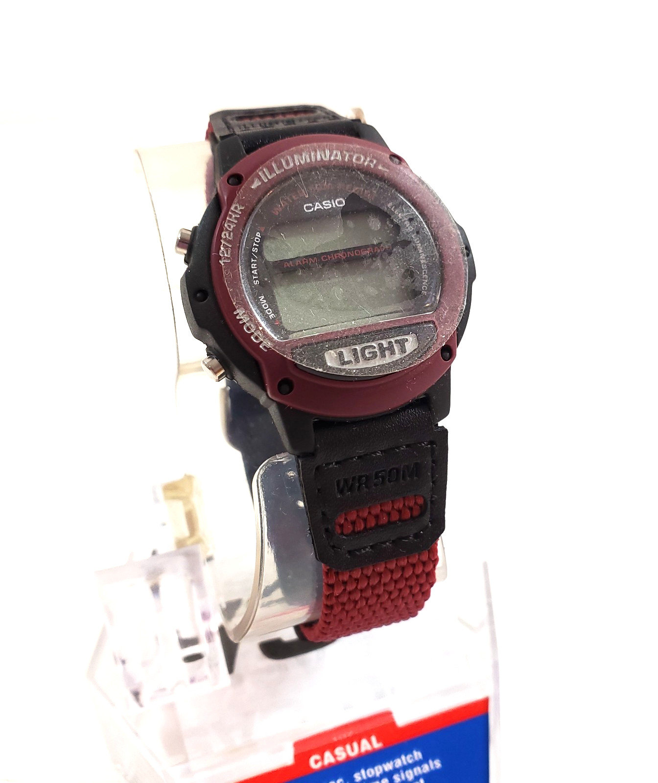 Vintage NOS Casio 1602 LW-22H Illuminator Womens Maroon Red Watch