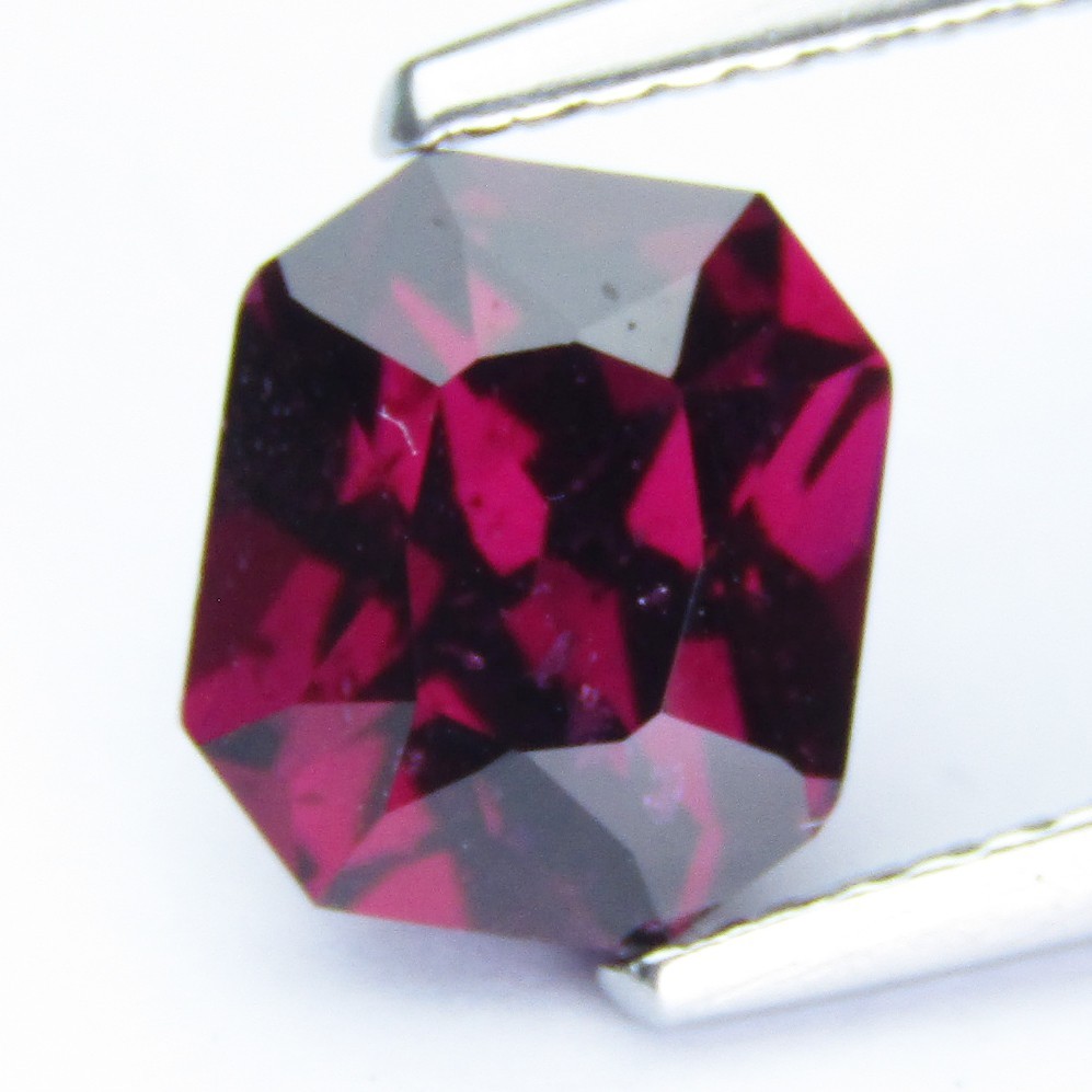 2.23Cts Ravishing Natural Pink Rhodolite Garnet Emerald Cut Loose Gemstone-VDO