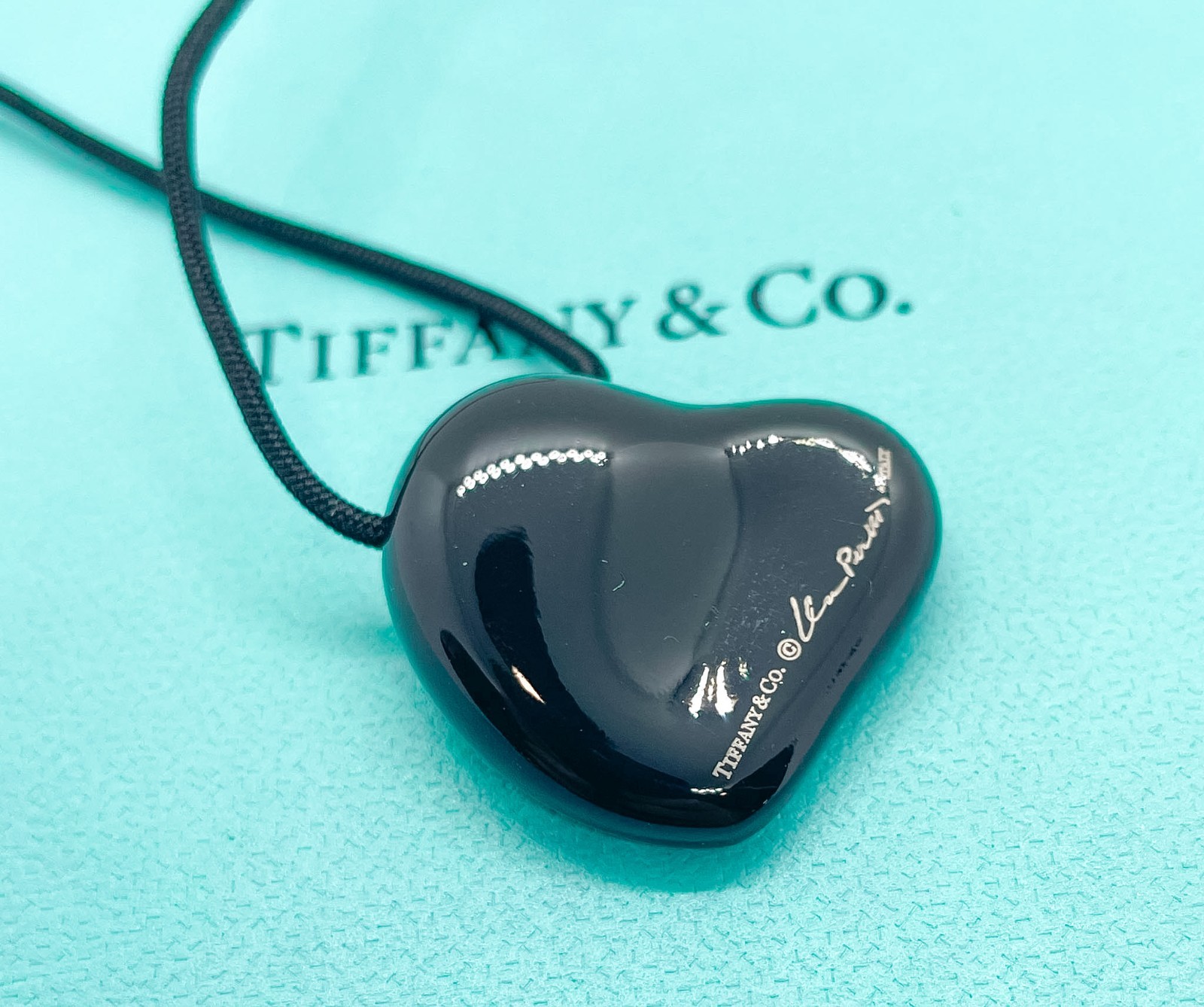 Tiffany & Co. Elsa Peretti Black Lacquered Heart Necklace 16” w/ Box