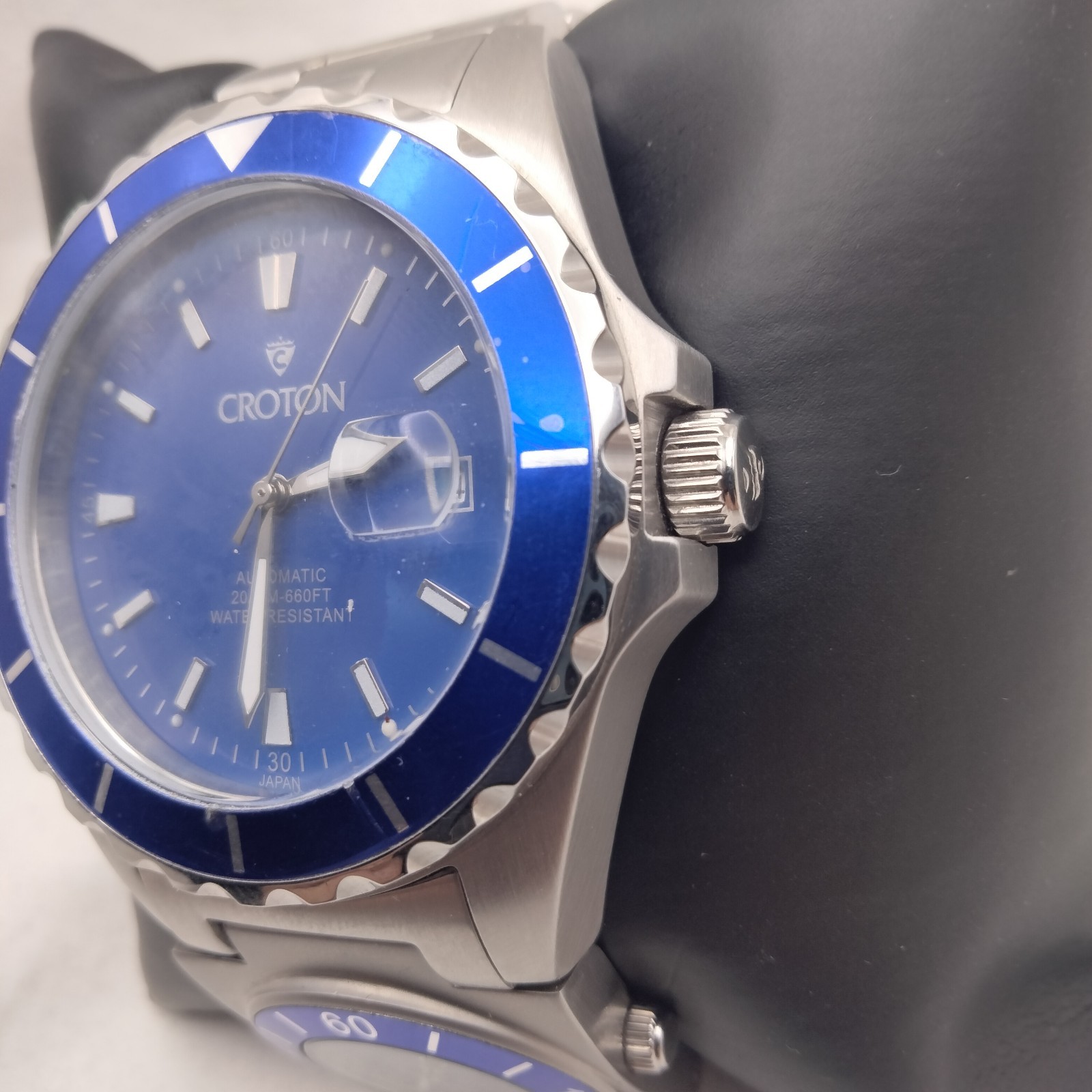 Croton Model CA301150SSBL Dual Time Automatic/Quartz Watch With Box.