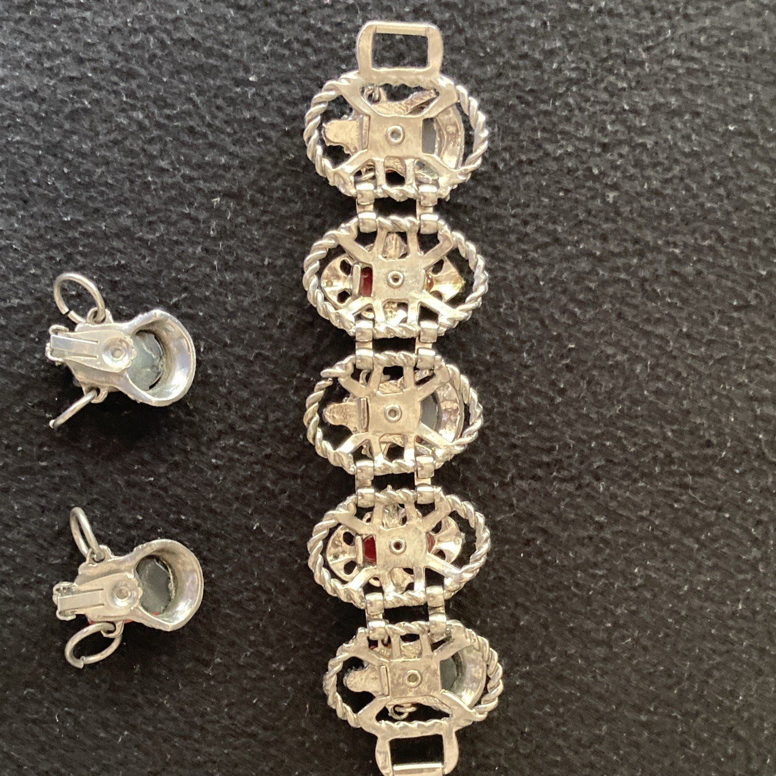 Silver Tone Black & Red Cameo Face Motif Bracelet & Earrings Jewelry Set