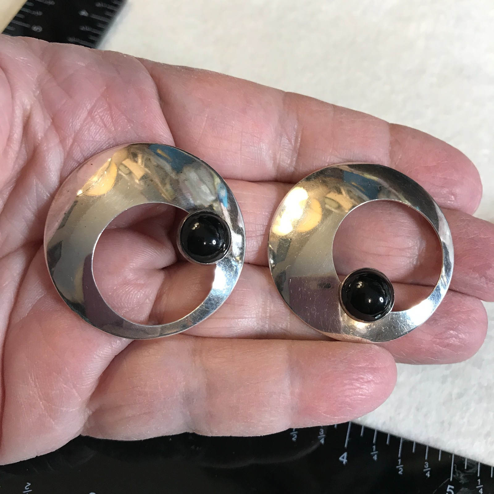 Sterling Silver Contemporary Modern Circle Blk Onyx SUSAN CUMMINGS Post Earrings
