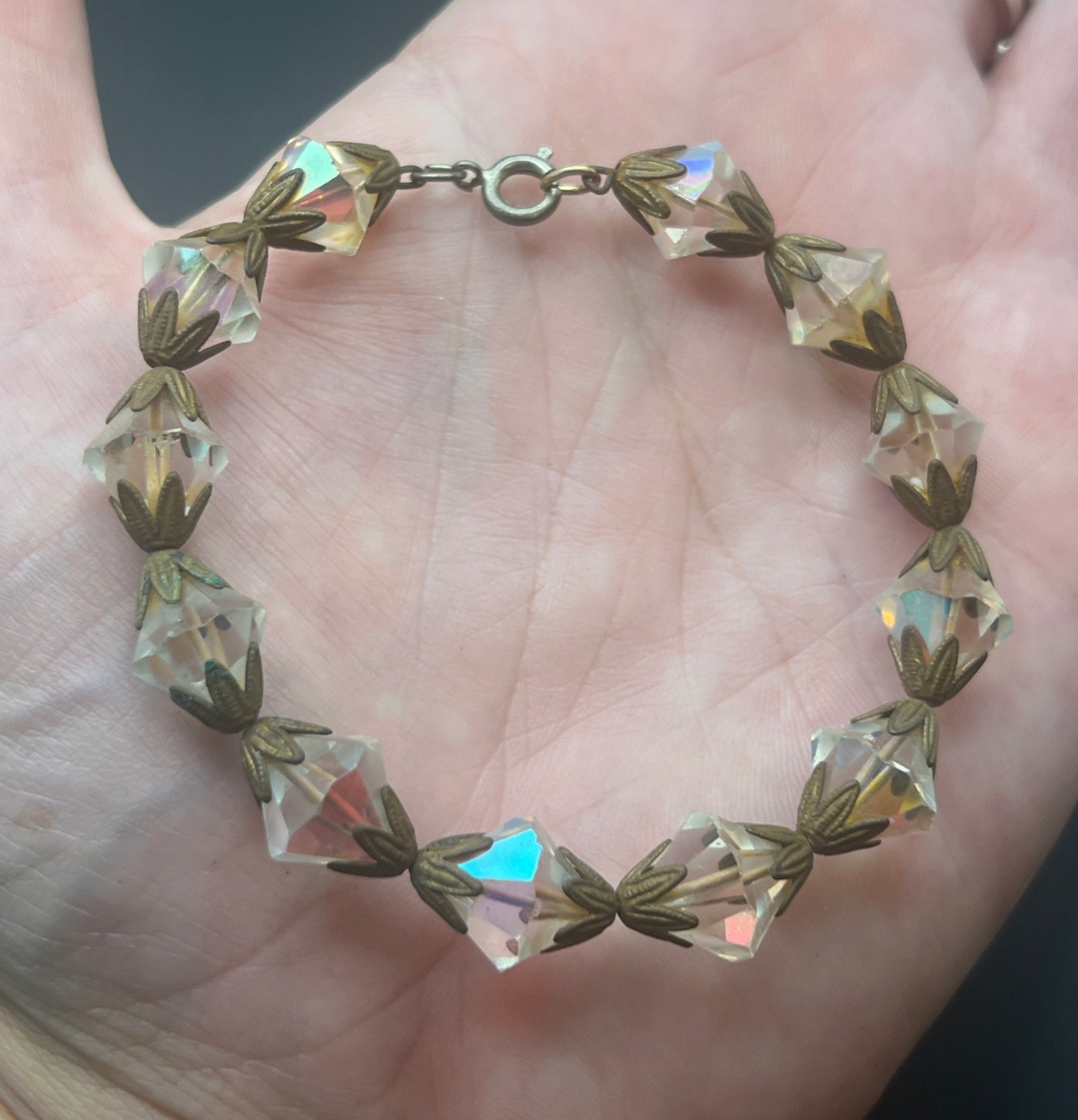 Vtg Wire Diamond Faceted AB Coated Crystal Beads W/Gold Toned End Caps Bracelet