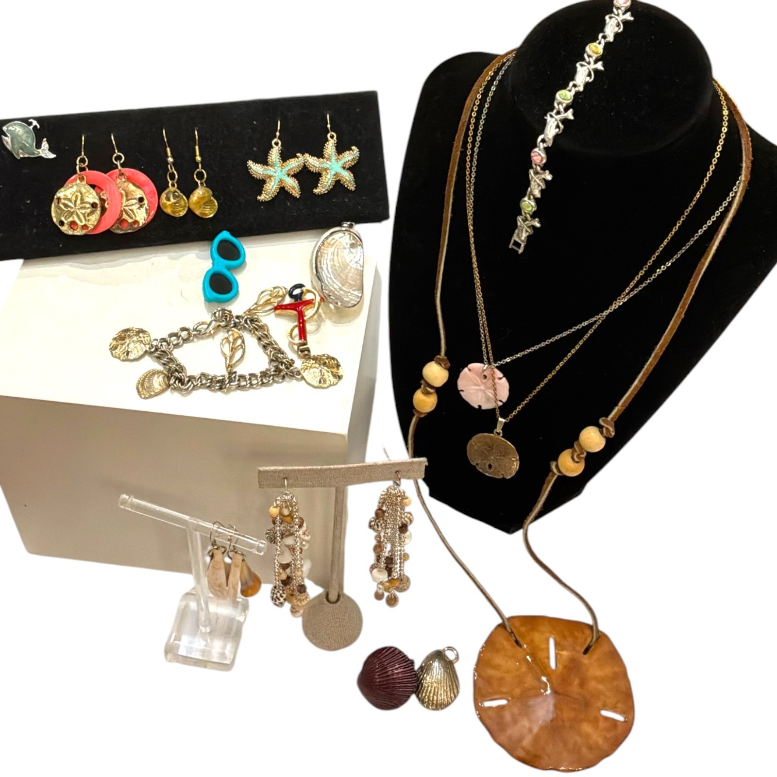 Vintage Costume Jewelry Lot Beach Nautical Sand Dollar Starfish Shell 16+ pcs