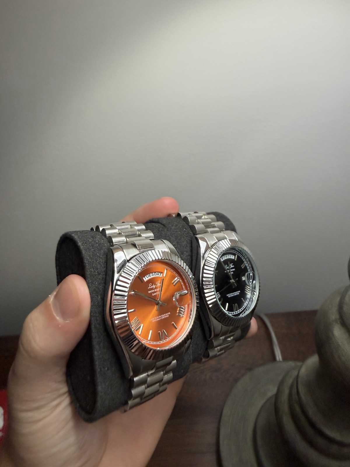 2 Lucky Four’s watches.