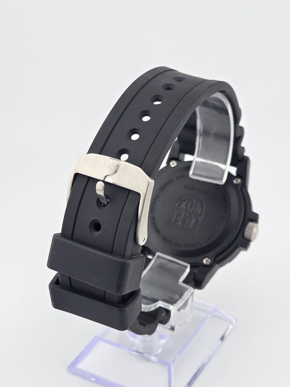 Luminox Sea Bass CARBONOX Men’s Black Dial Rubber Strap Watch – X2.2001