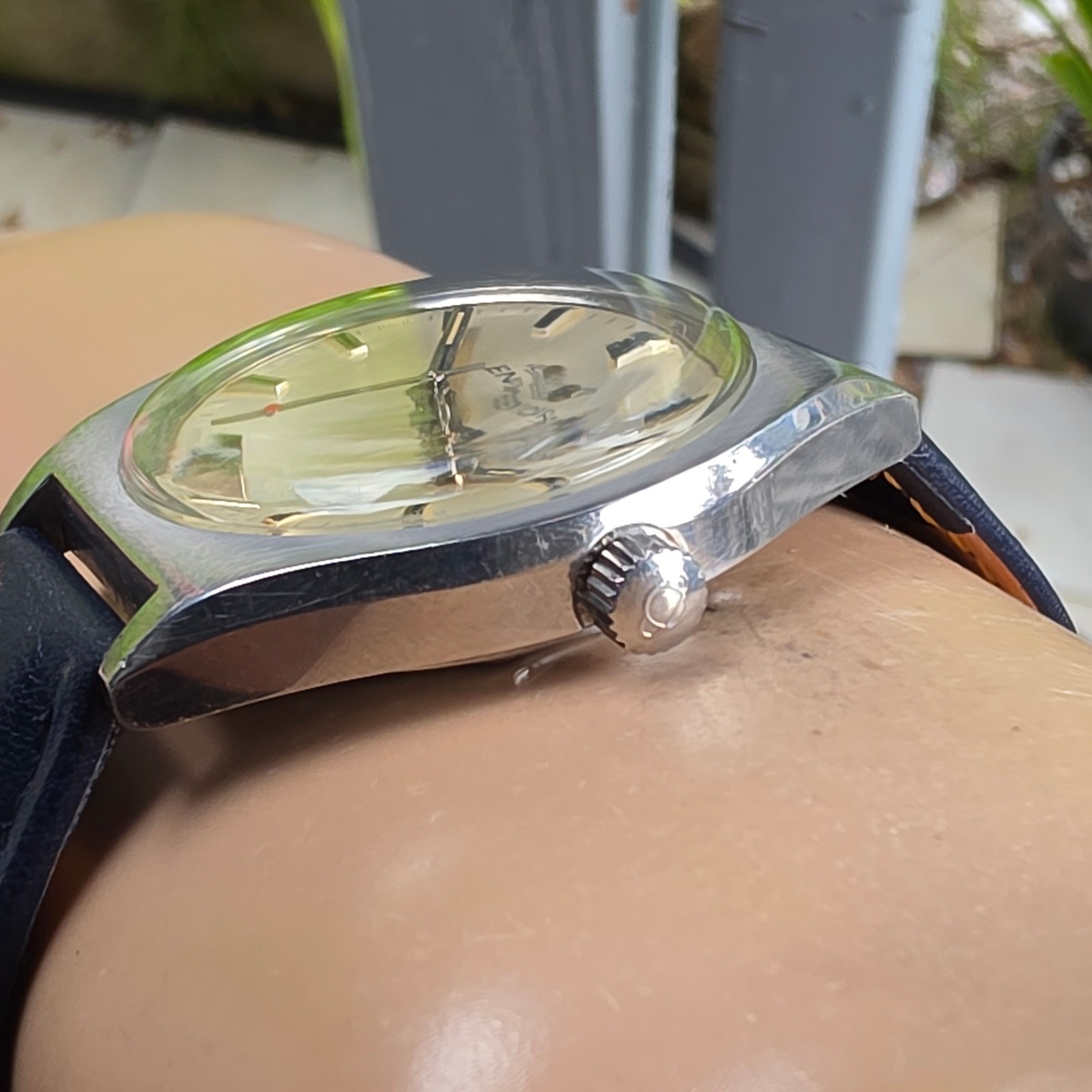 Vintage ENICAR Ocean Pearl men’s manual wind watch AR-160 swiss made 1970s