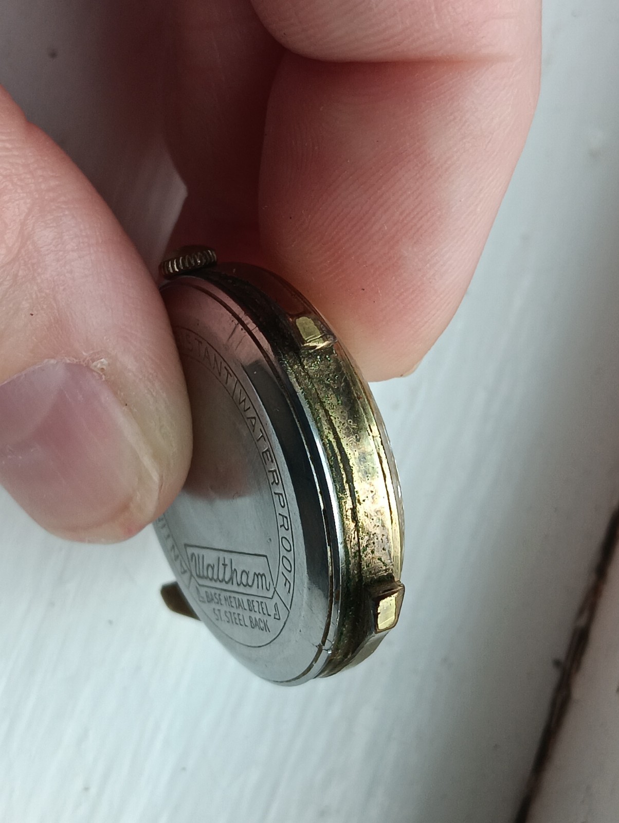 Vintage Waltham 17 Jewels Date Mechanical Wind Mens Watch