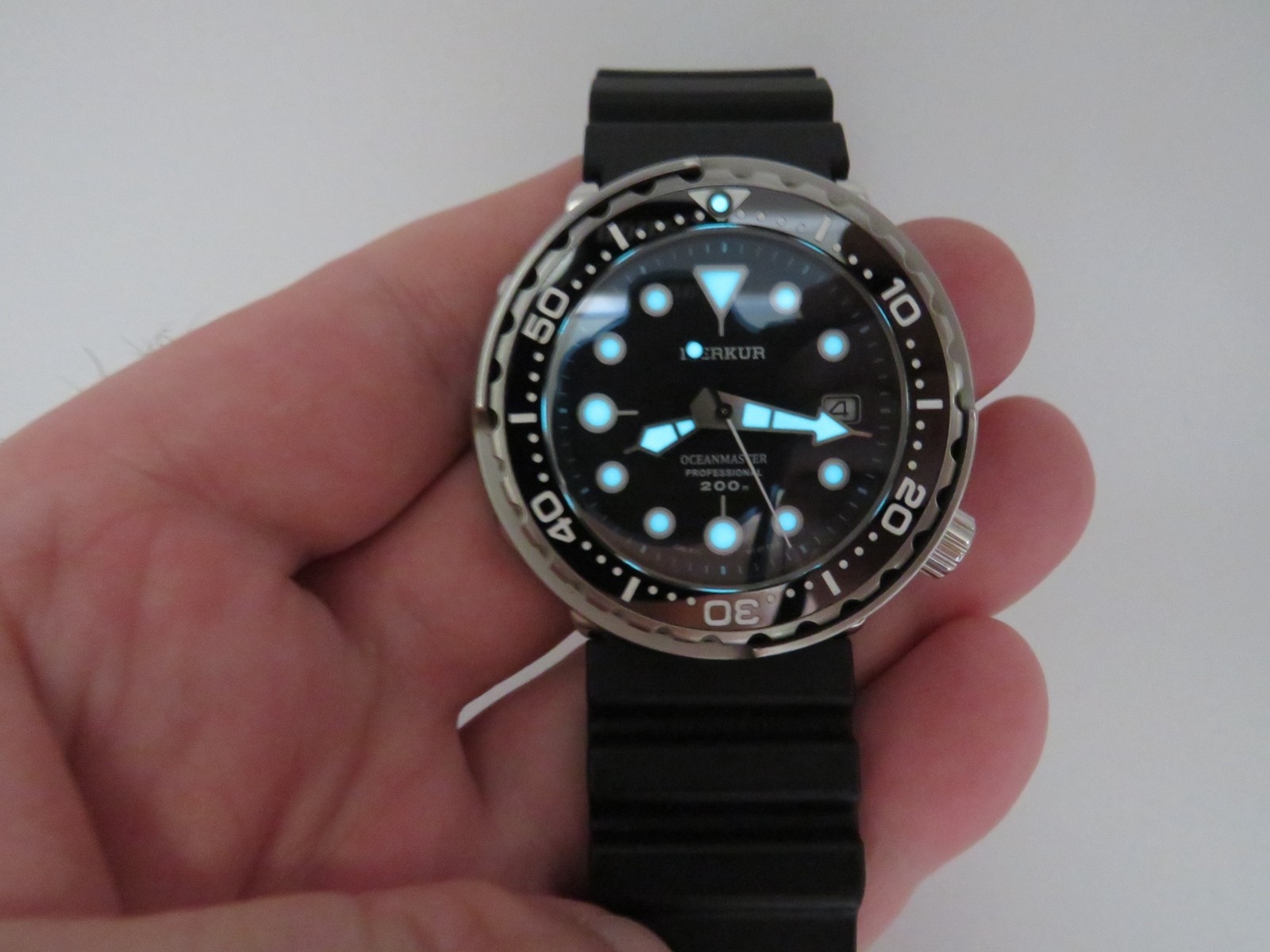 Merkur Oceanmaster Professional 200m Diver men’s automatic wristwatch running