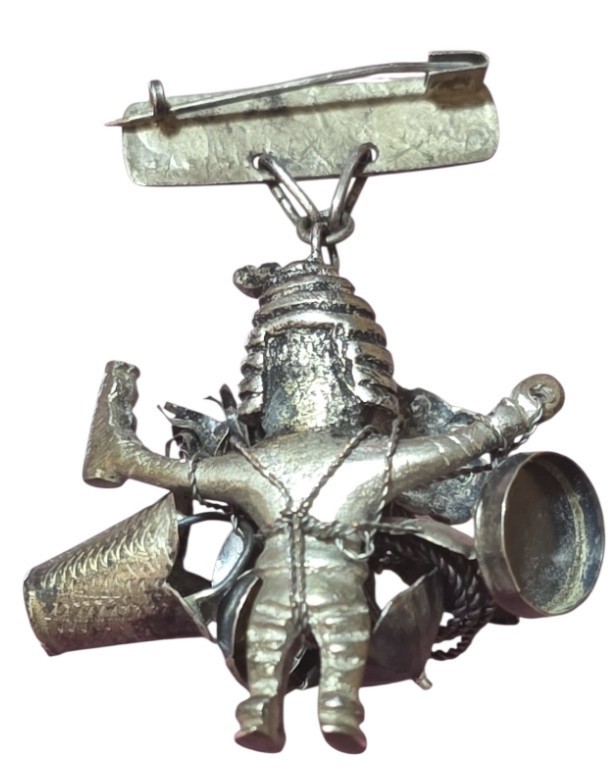 Peruvian Man Sells His Wares Charms .925 Guaranteed To Be Sterling Brooch/Pin