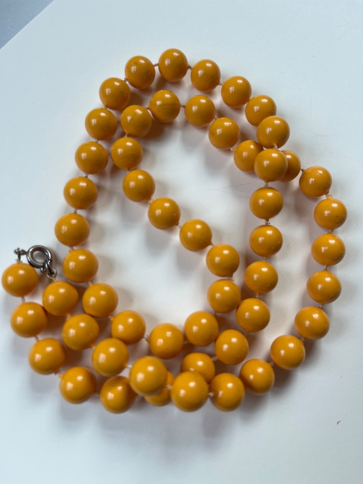 Vintage Simple Round Mustard Yellow Plastic Bead Necklace – 23 inches long x