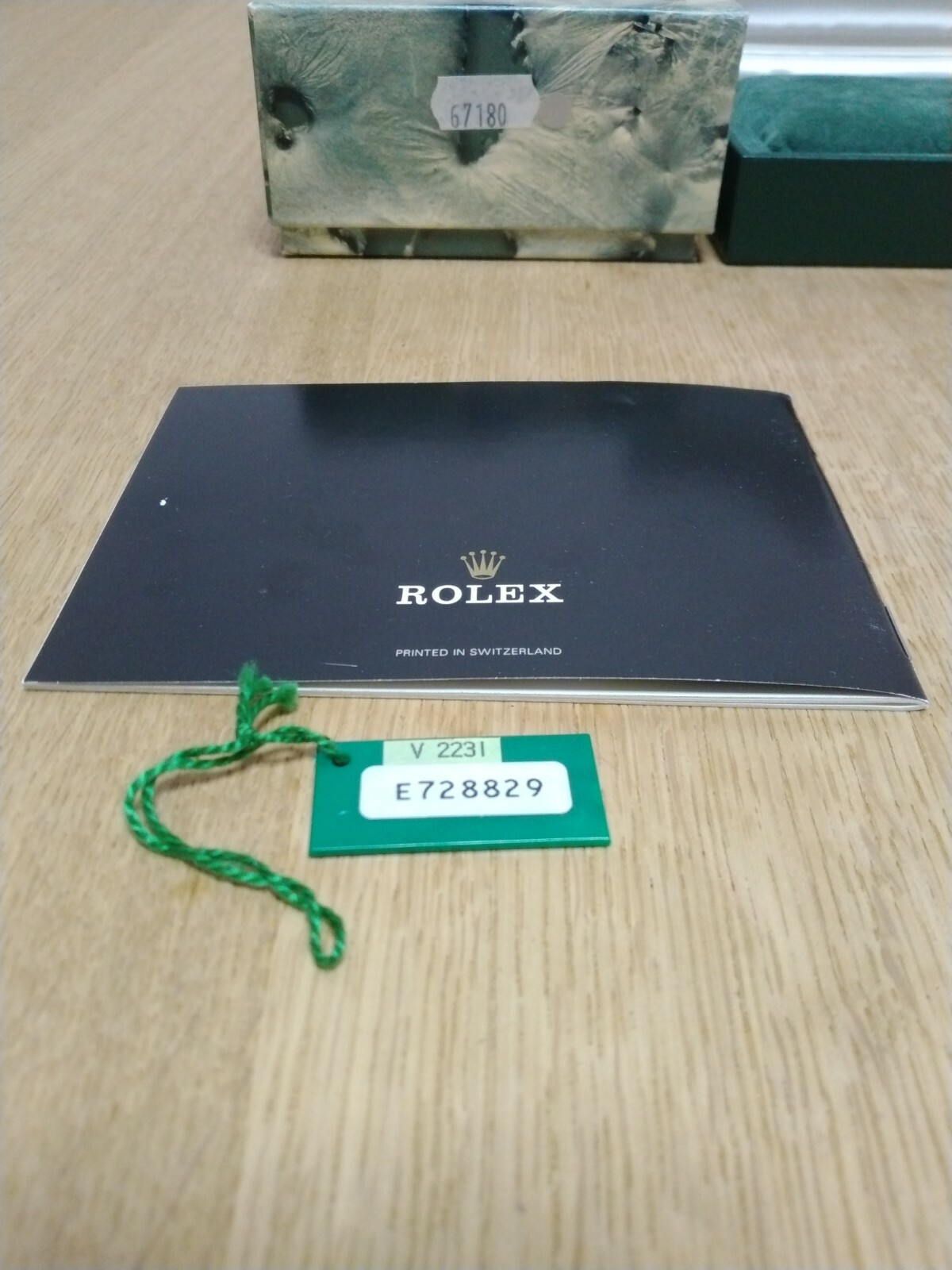 ROLEX OYSTER PERPETUAL 67180 WATCH BOX CASE 11.00.01. 100%Authentic FZ6717