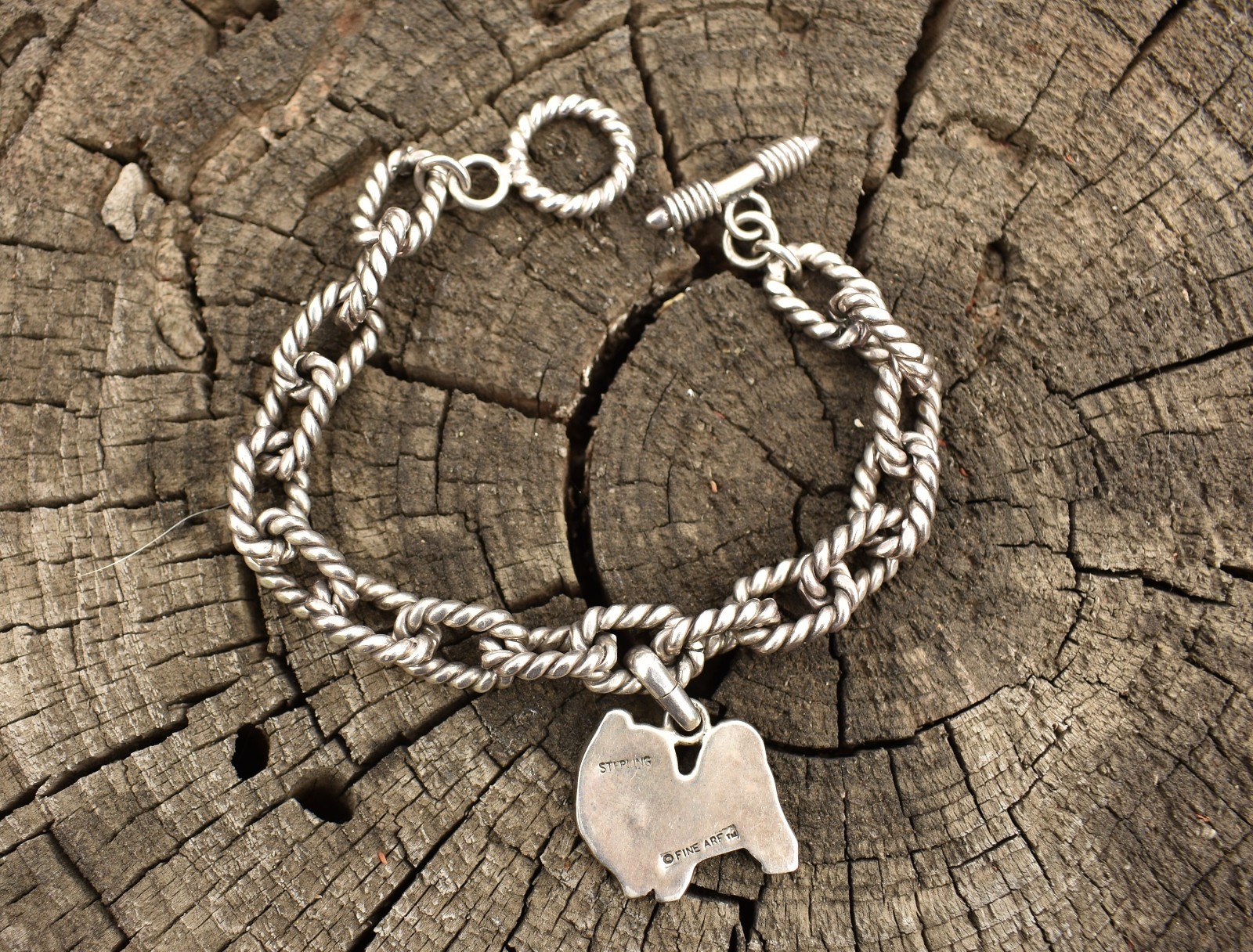 FineARF STERLING SILVER DOG CHARM BRACELET TWITED LINK WITH TOGGLE 925
