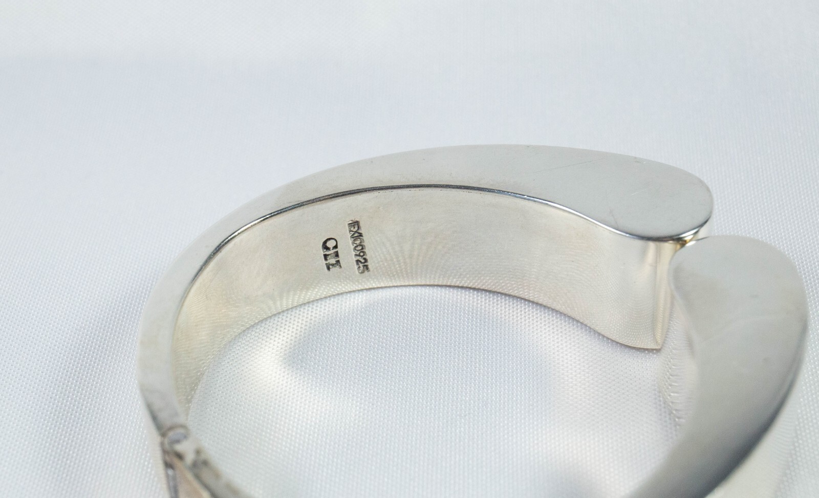 Sterling Silver Hinge Cuff Bracelet, 6.5 inches – 40.0g