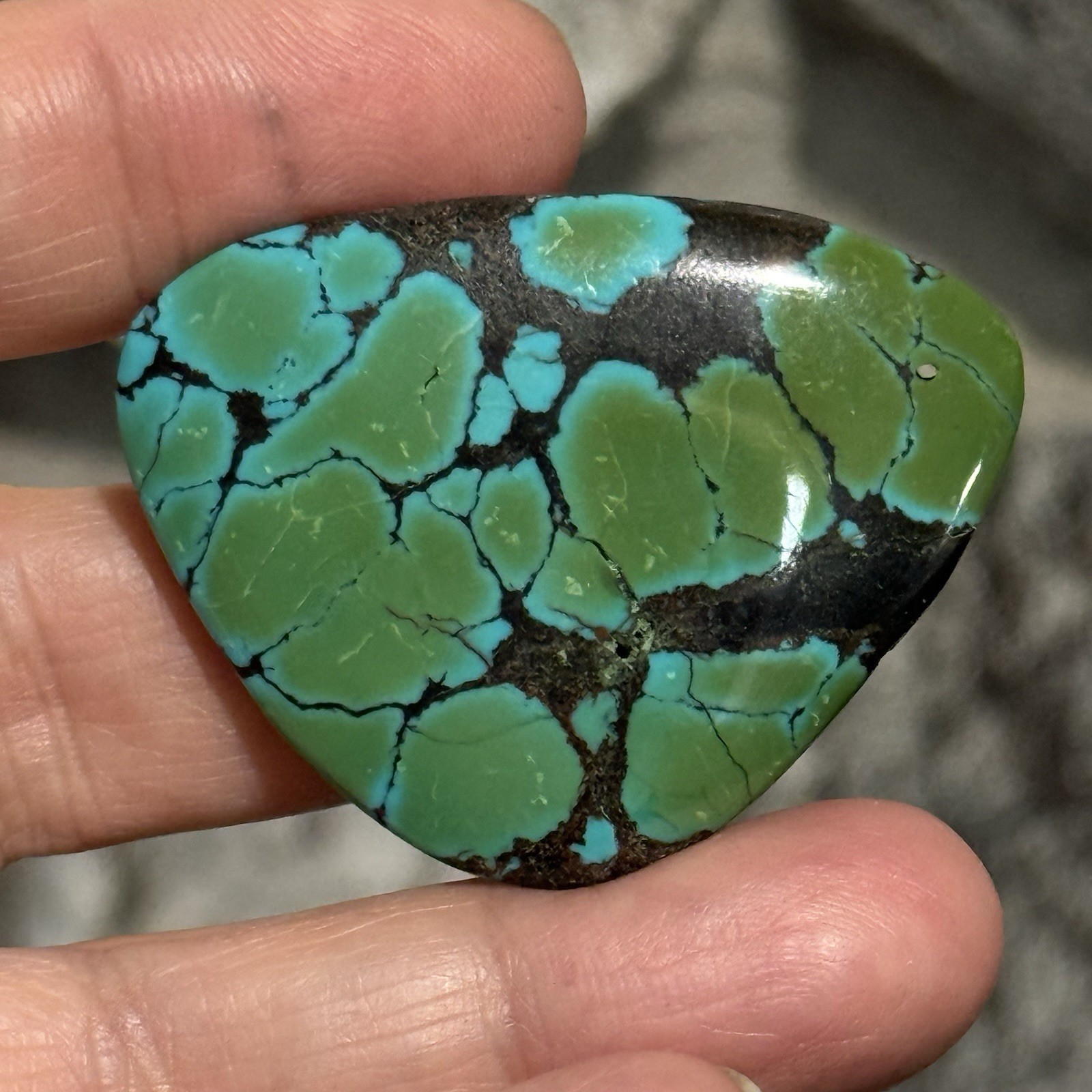 57.4ct 44x34x7mm Natural Blue Hubei Turquoise Drilled Stone Pendant Old Stock
